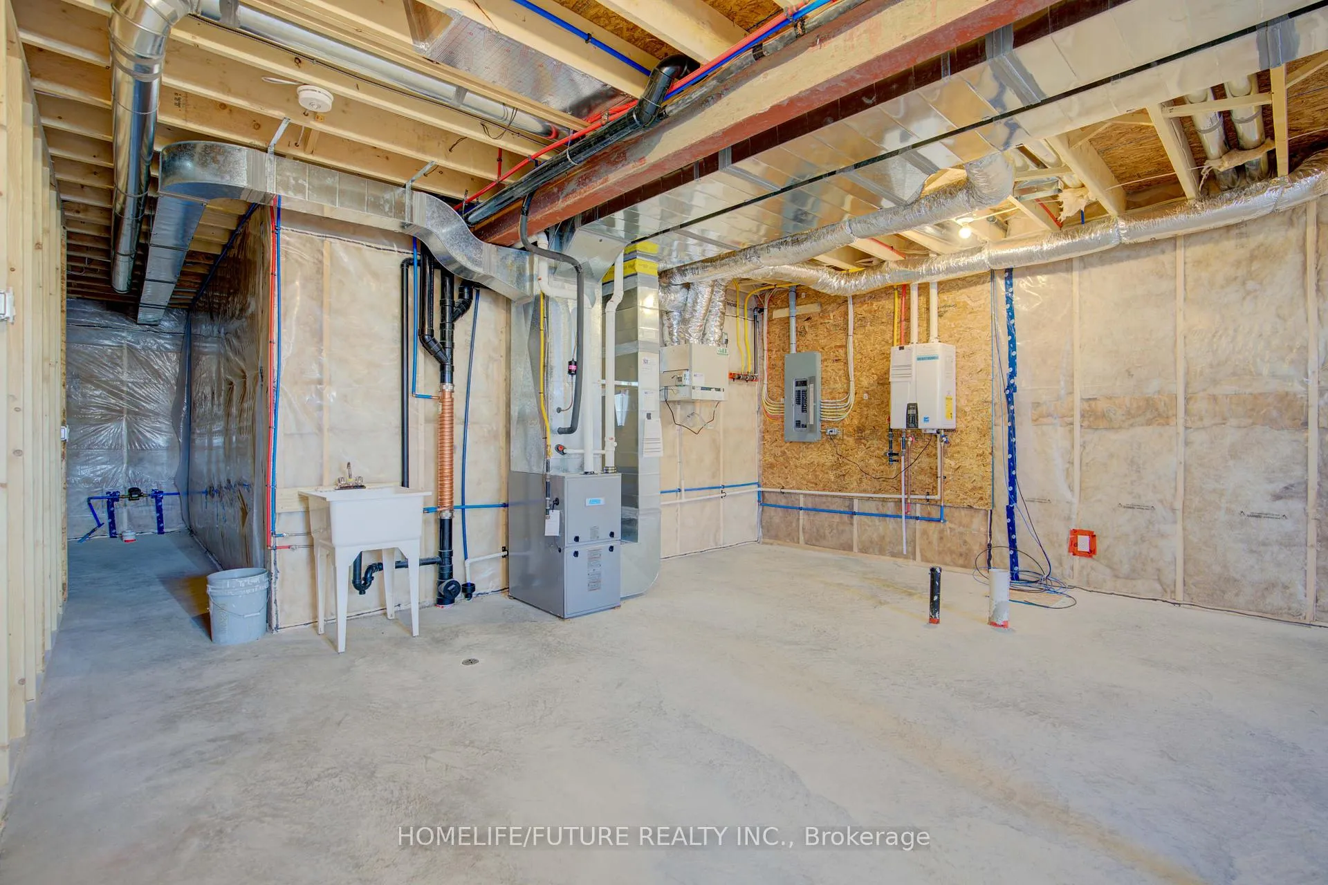 Photo 26 of 30 Walden Pond Drive, Loyalist, Amherstview — HOMEH