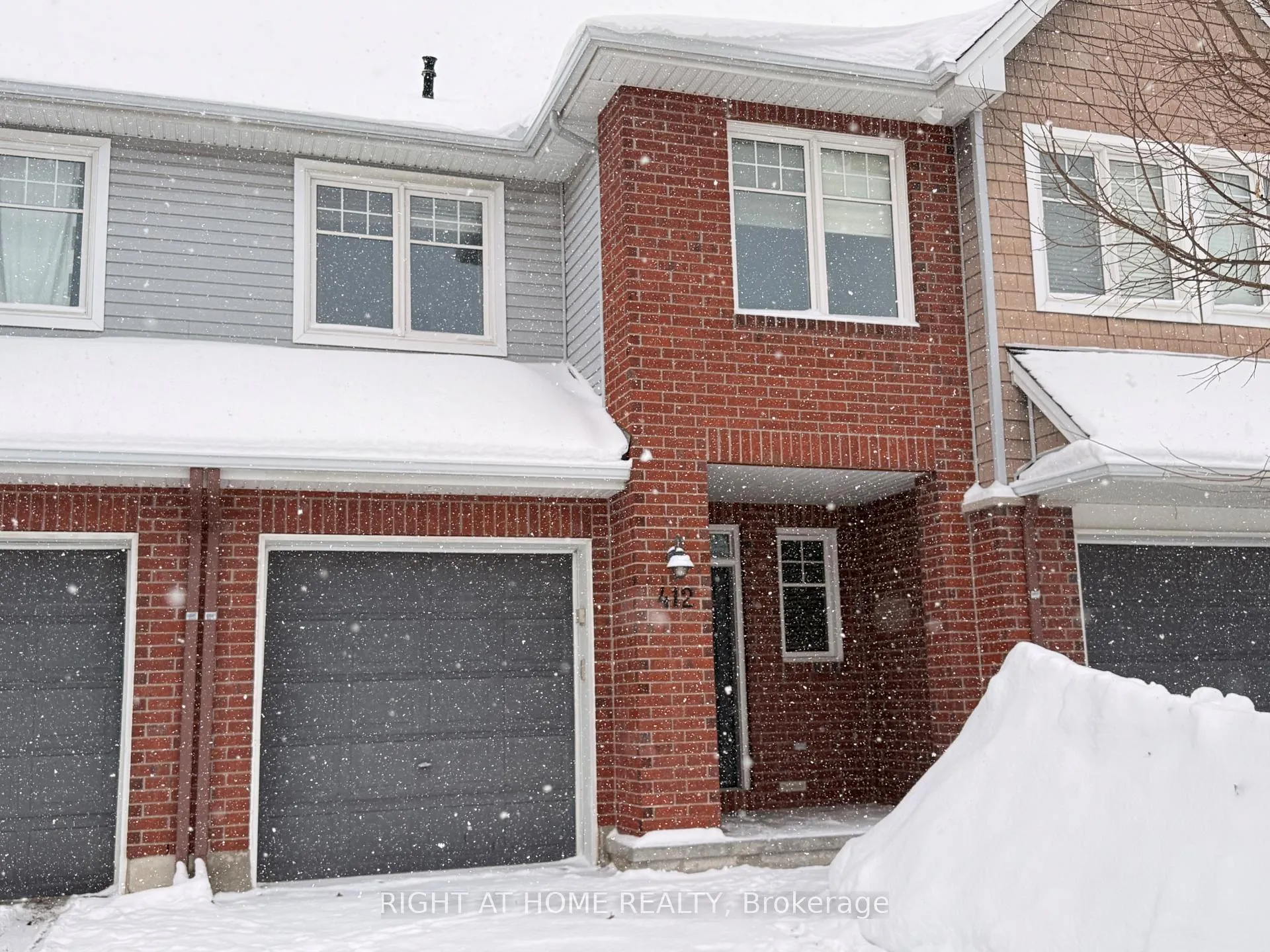 Photo 3 of 412 Stalwart Crescent, Ottawa, Blossom Park/Kemp Park/Findlay Creek — HOMEH
