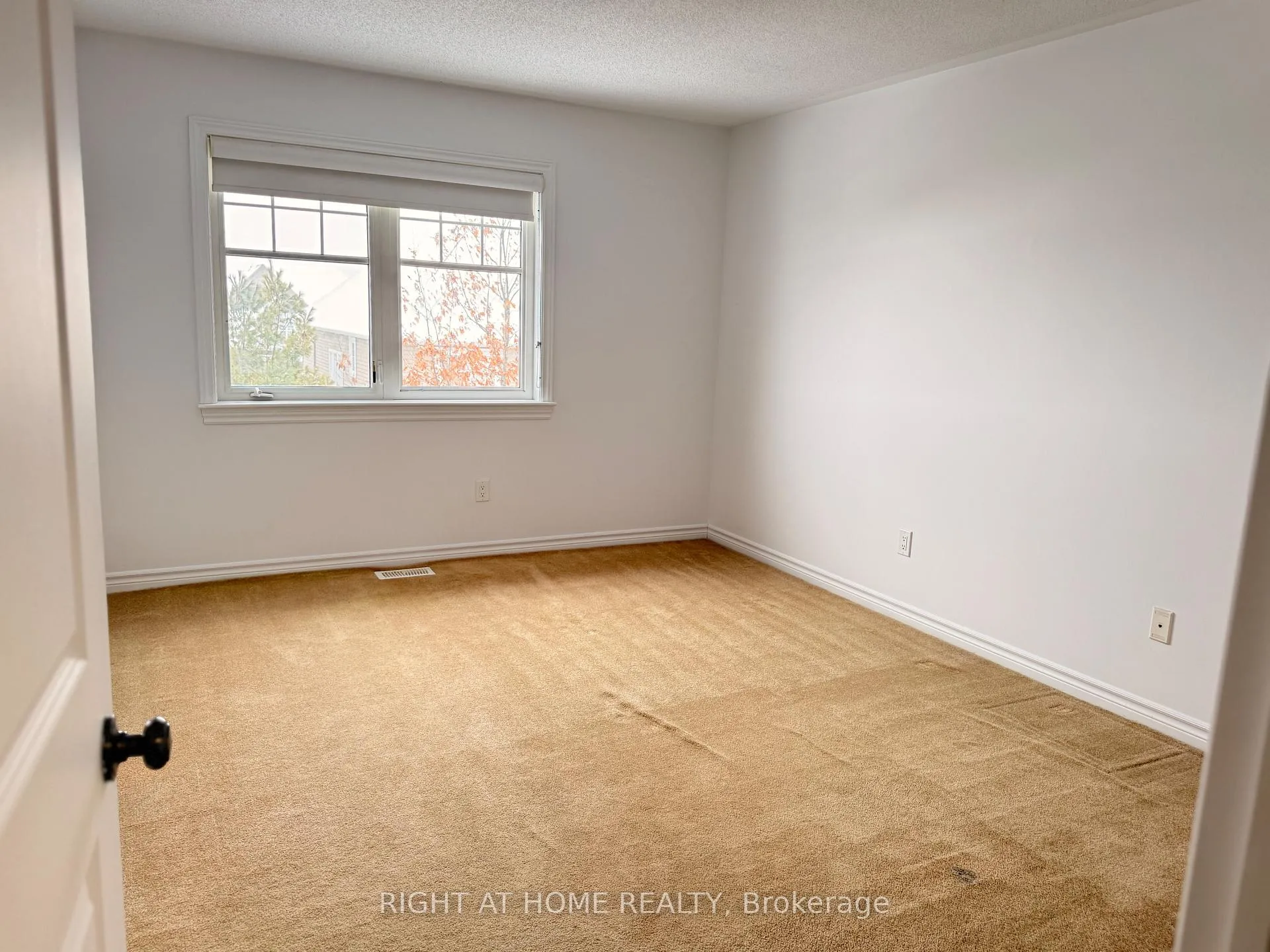 Photo 15 of 412 Stalwart Crescent, Ottawa, Blossom Park/Kemp Park/Findlay Creek — HOMEH