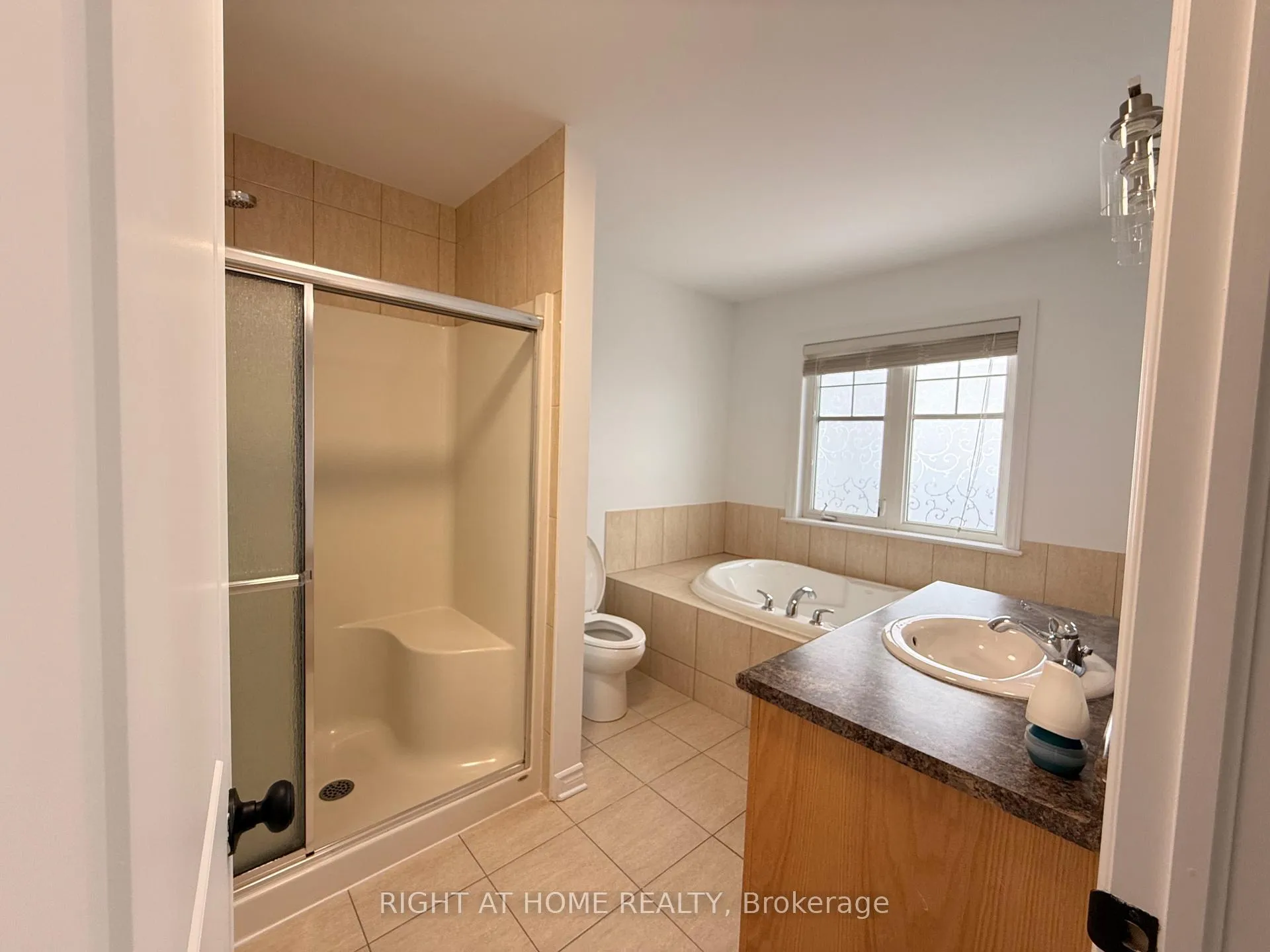 Photo 20 of 412 Stalwart Crescent, Ottawa, Blossom Park/Kemp Park/Findlay Creek — HOMEH