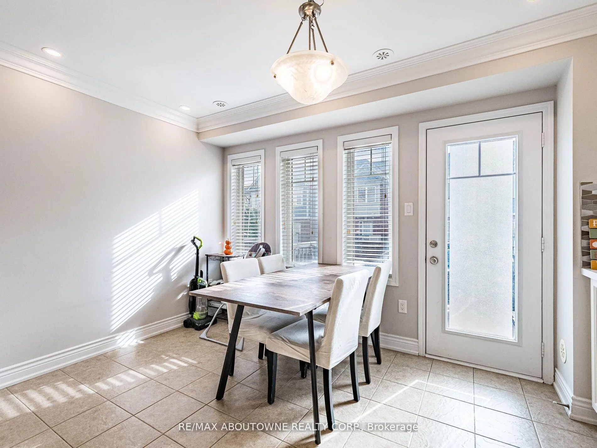 Photo 23 of Unit Unit 29, 6020 Derry Road, Milton, Scott — HOMEH
