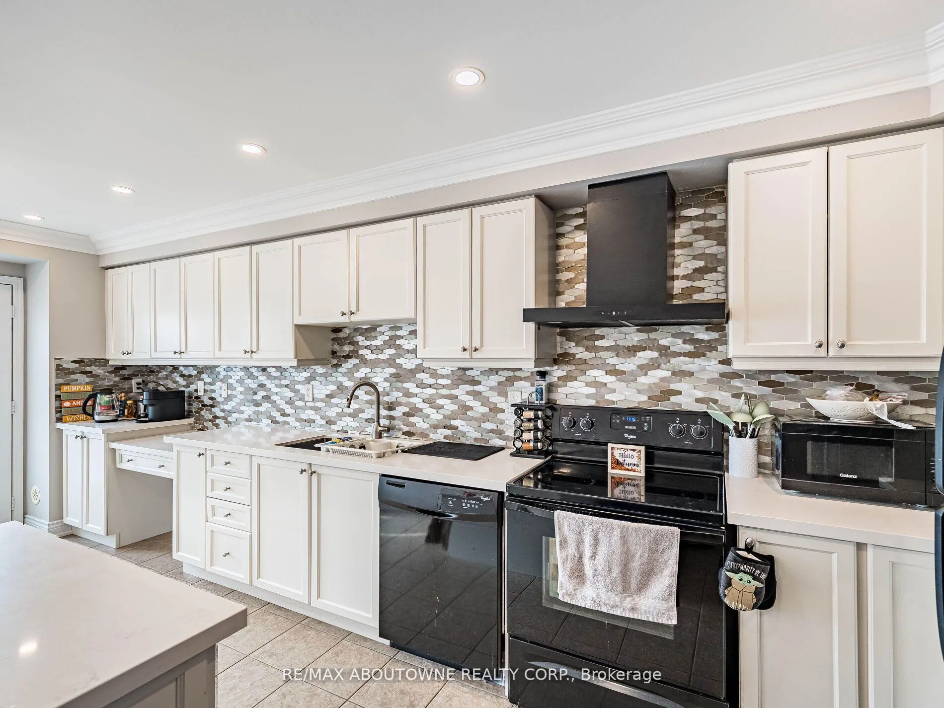 Photo 25 of Unit Unit 29, 6020 Derry Road, Milton, Scott — HOMEH