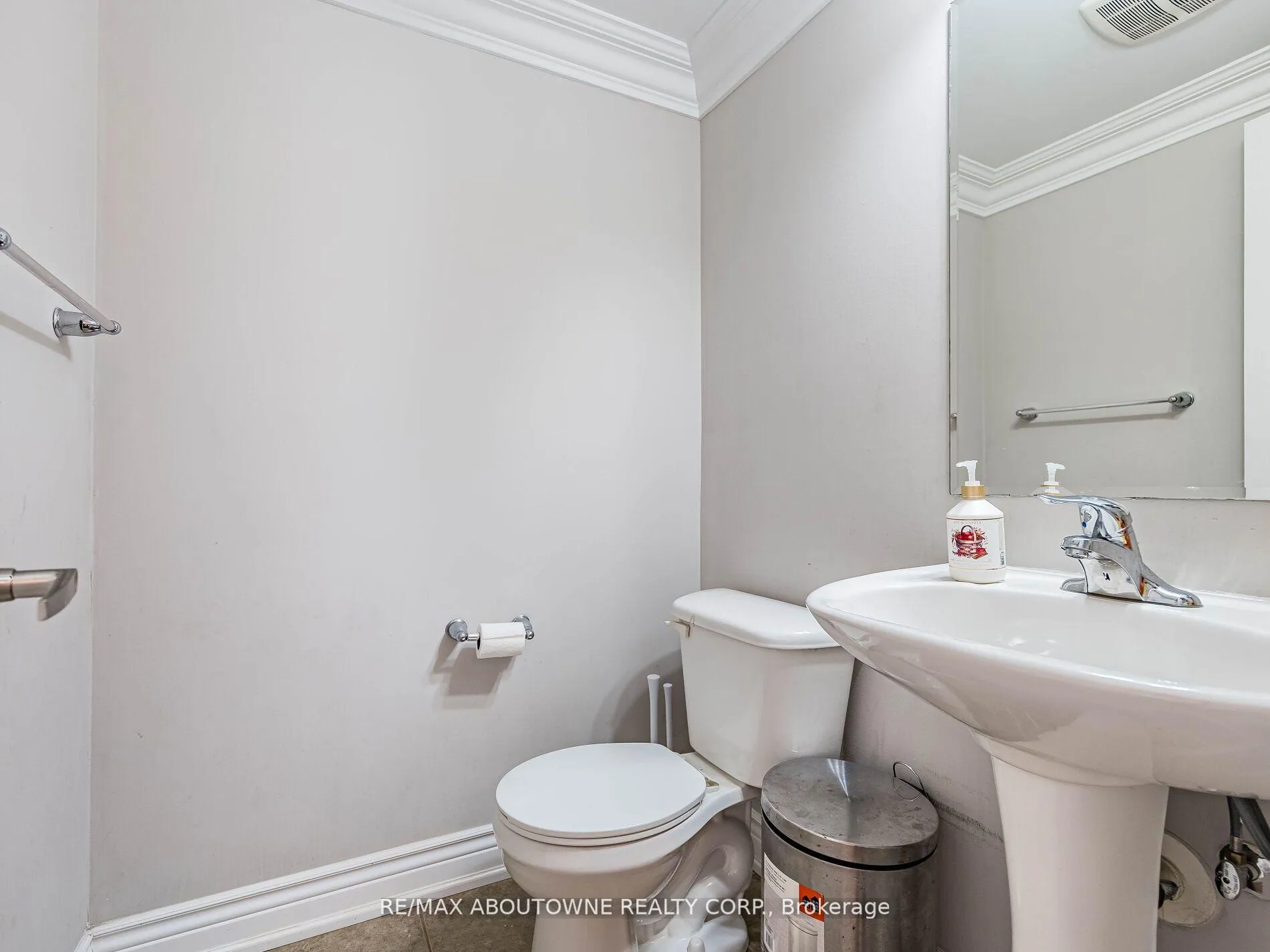 Photo 27 of Unit Unit 29, 6020 Derry Road, Milton, Scott — HOMEH