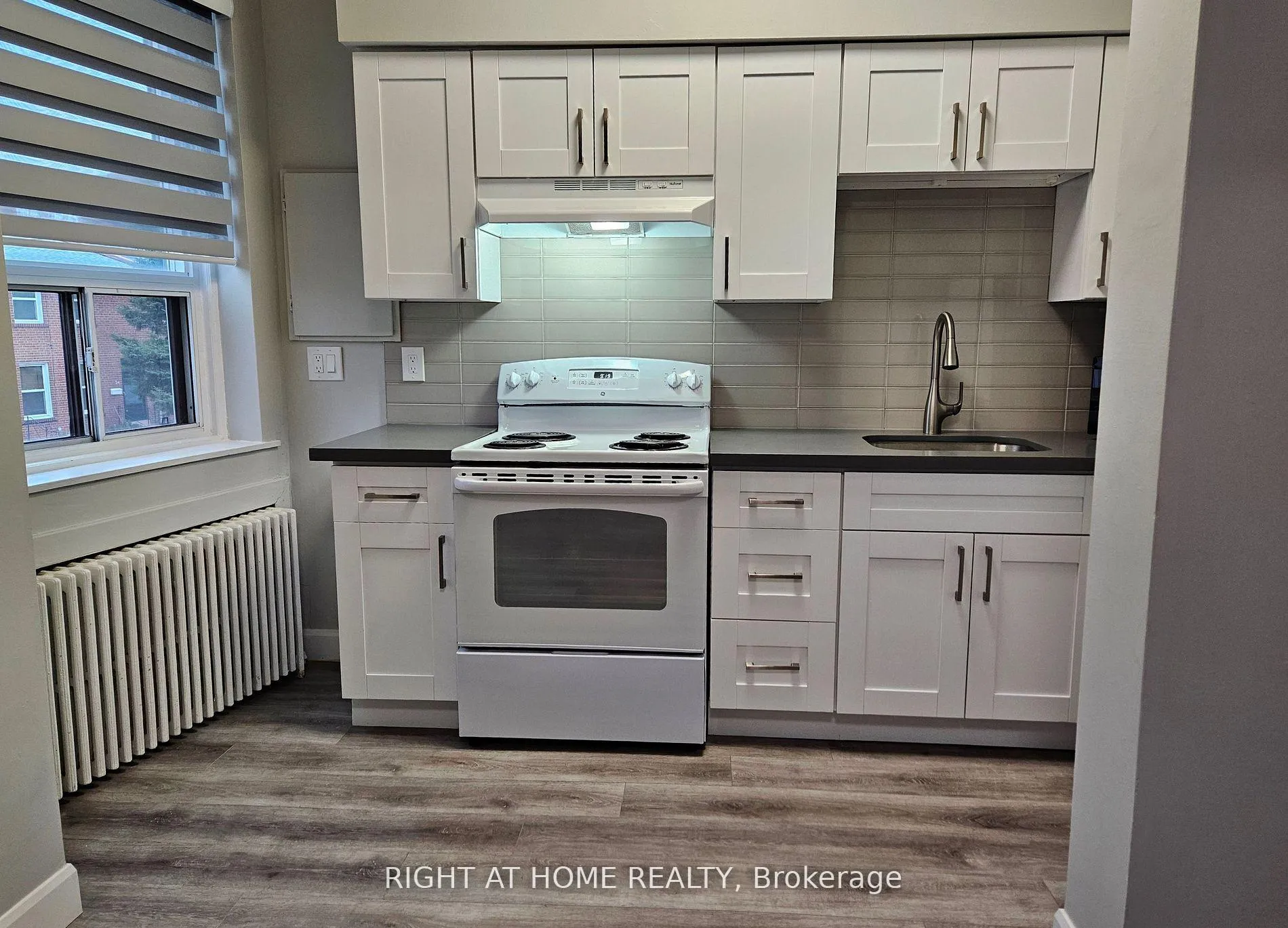 Photo 4 of Unit 2, 47 Dawes Road, Toronto, East End-Danforth — HOMEH