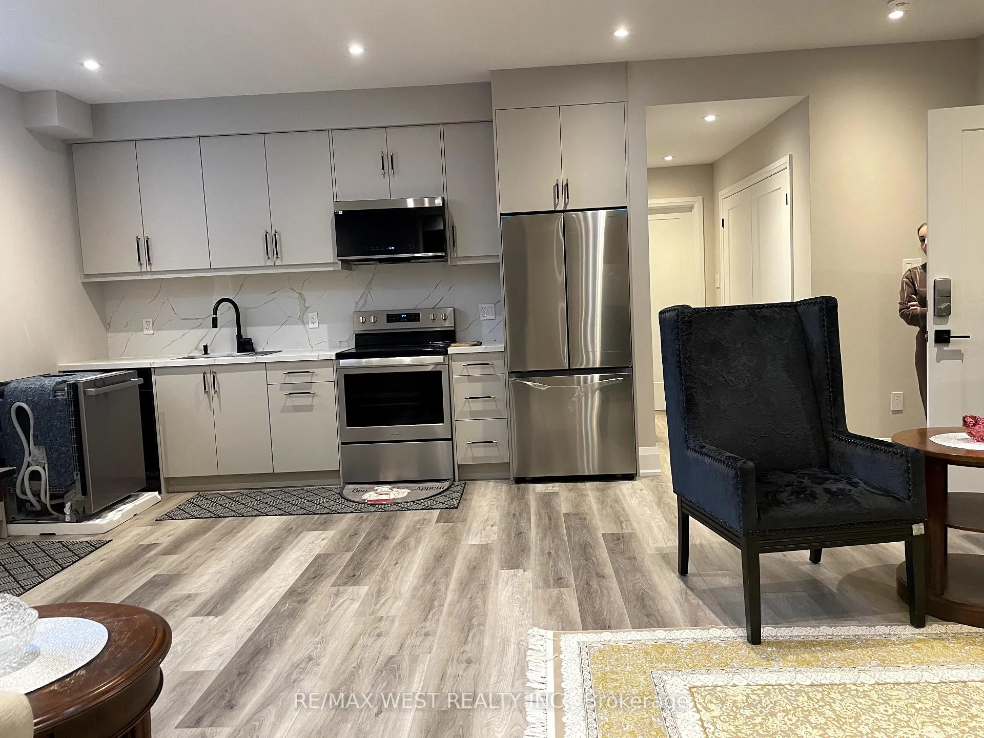 Photo 4 of 22 Ballard Drive, King, Nobleton — HOMEH