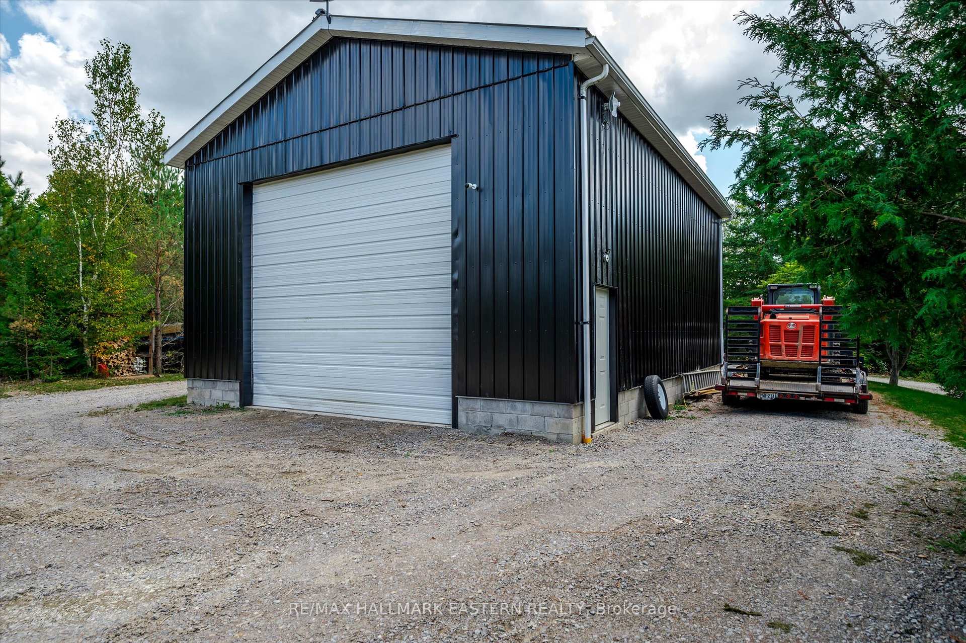 Photo 36 of 1461 Sunset Drive, Cavan Monaghan, Cavan Twp — HOMEH