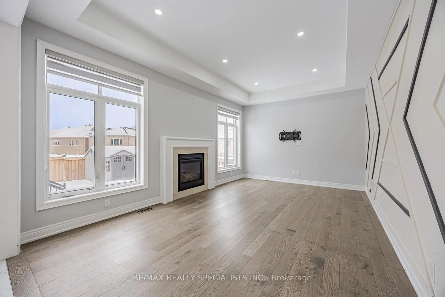 Photo 10 of 37 Micklefield Avenue, Whitby, Rural Whitby — HOMEH