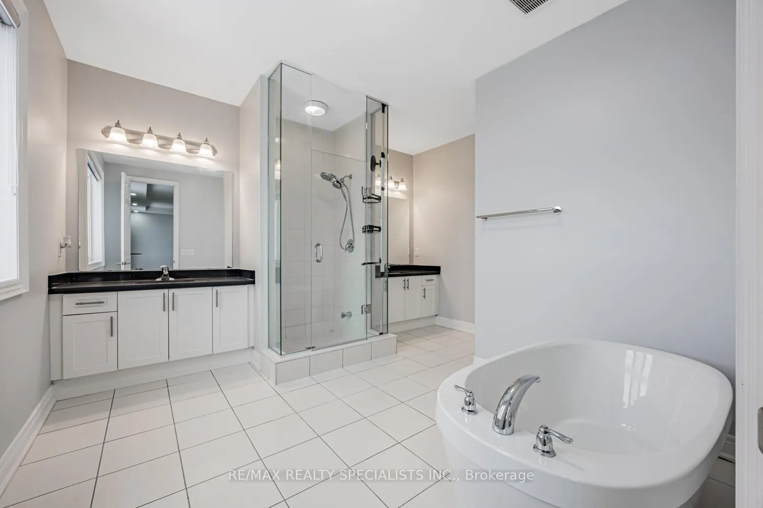 Photo 15 of 37 Micklefield Avenue, Whitby, Rural Whitby — HOMEH