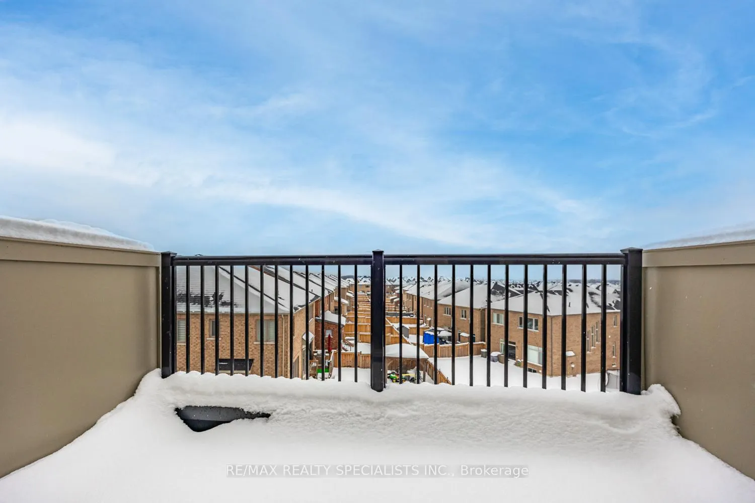Photo 27 of 37 Micklefield Avenue, Whitby, Rural Whitby — HOMEH