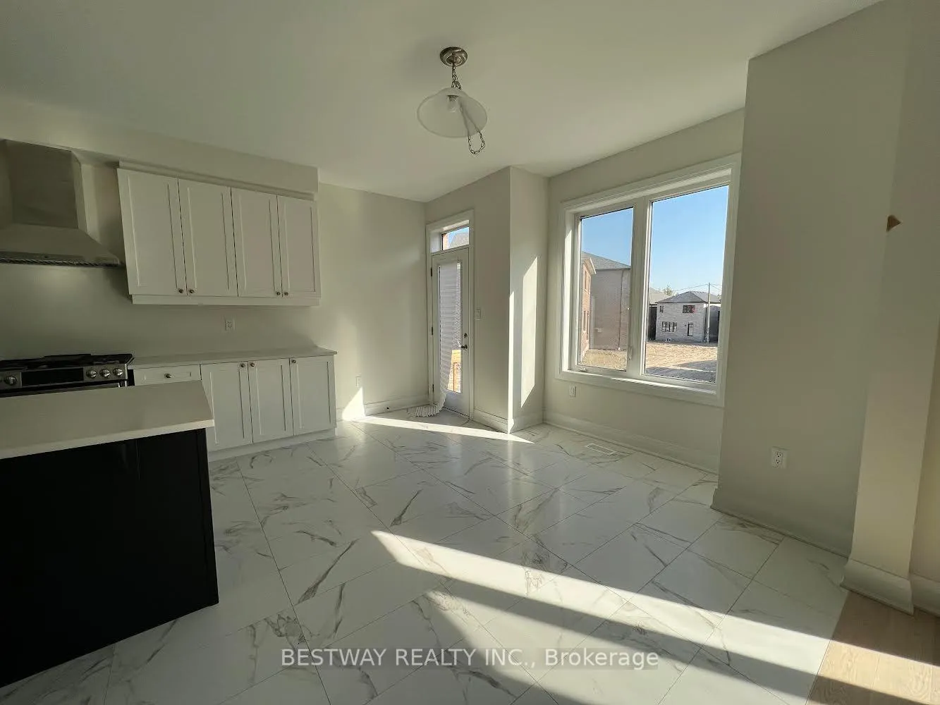 Photo 6 of Unit Upper, 3123 Willowridge Path, Pickering, Rural Pickering — HOMEH