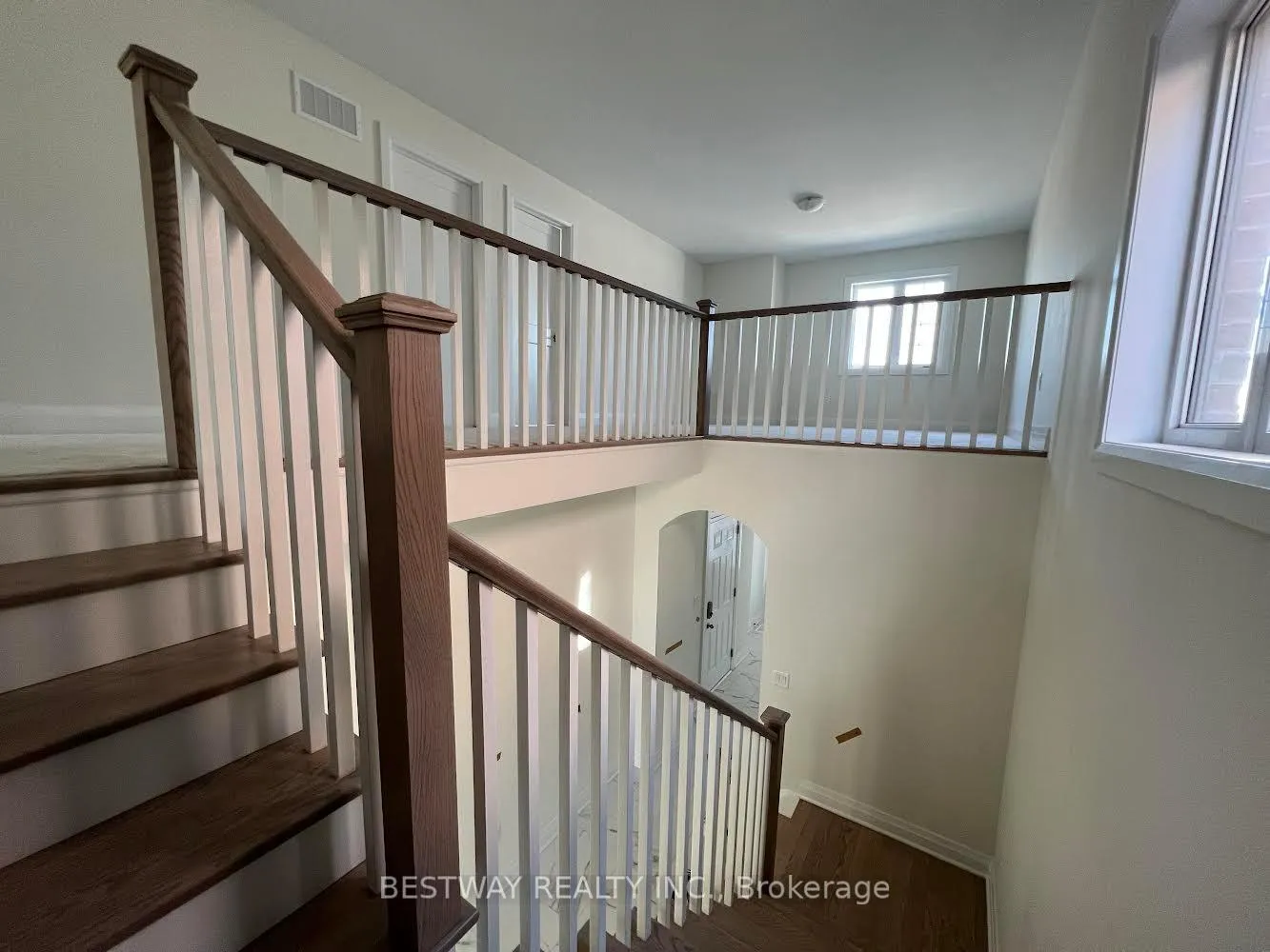 Photo 9 of Unit Upper, 3123 Willowridge Path, Pickering, Rural Pickering — HOMEH