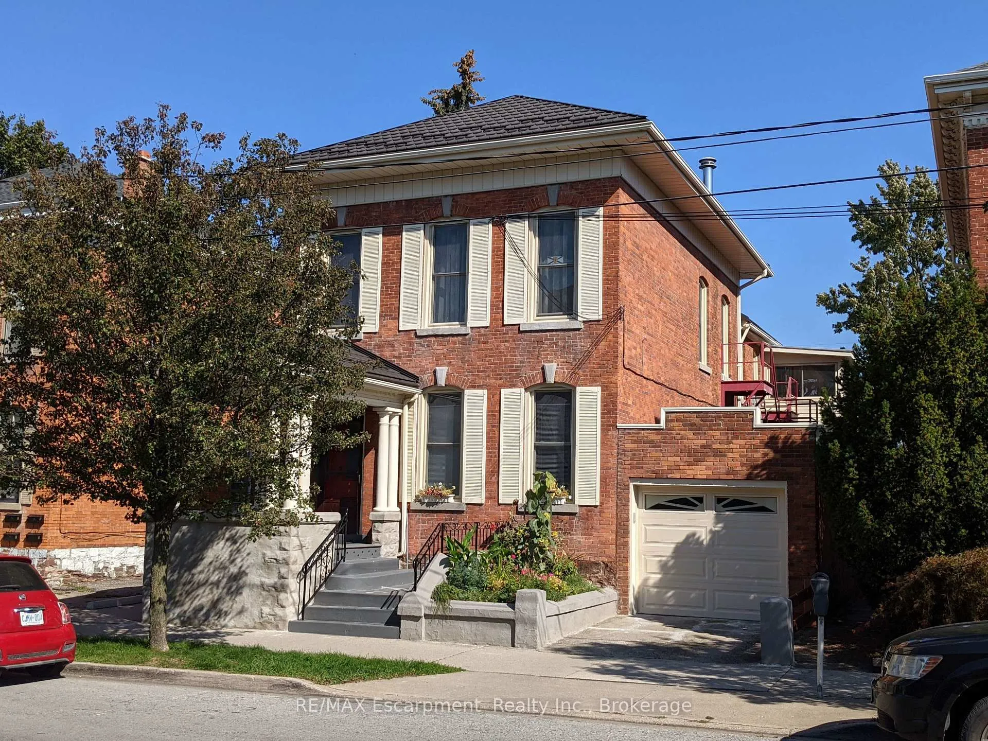 Front of Unit 4, 158 James Street