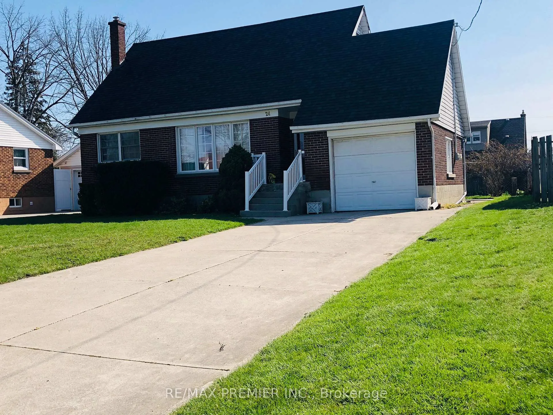 Photo 2 of 24 Simonton Drive, Chatham-Kent, Chatham — HOMEH