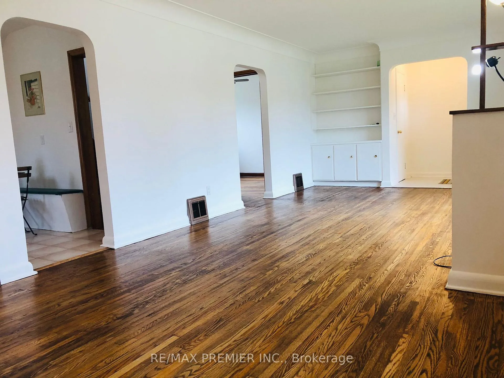 Photo 8 of 24 Simonton Drive, Chatham-Kent, Chatham — HOMEH