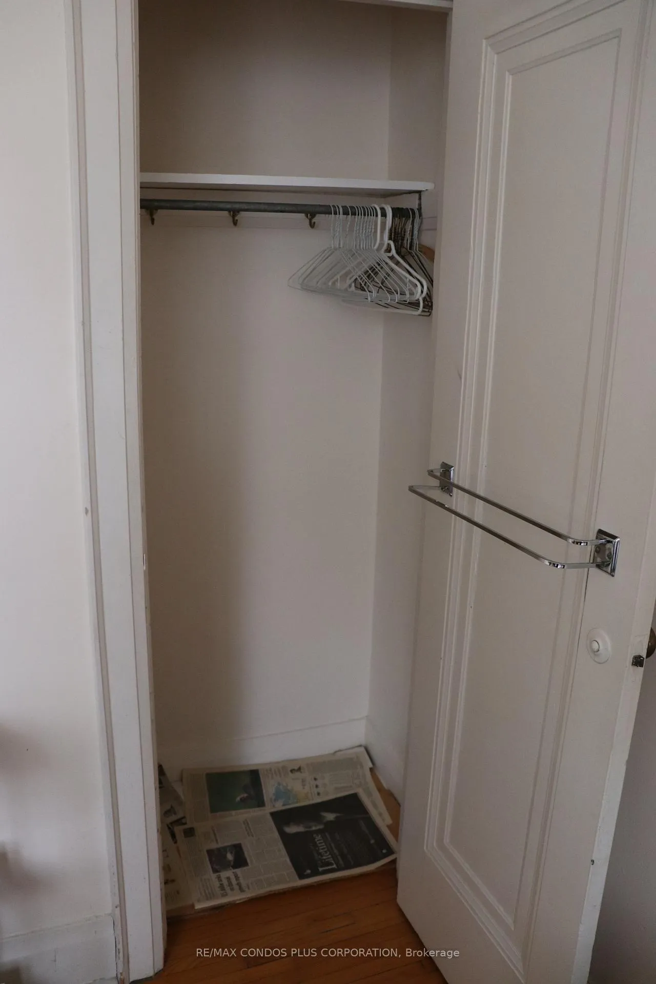 Photo 7 of 31 Rusholme Drive, Toronto, Little Portugal — HOMEH