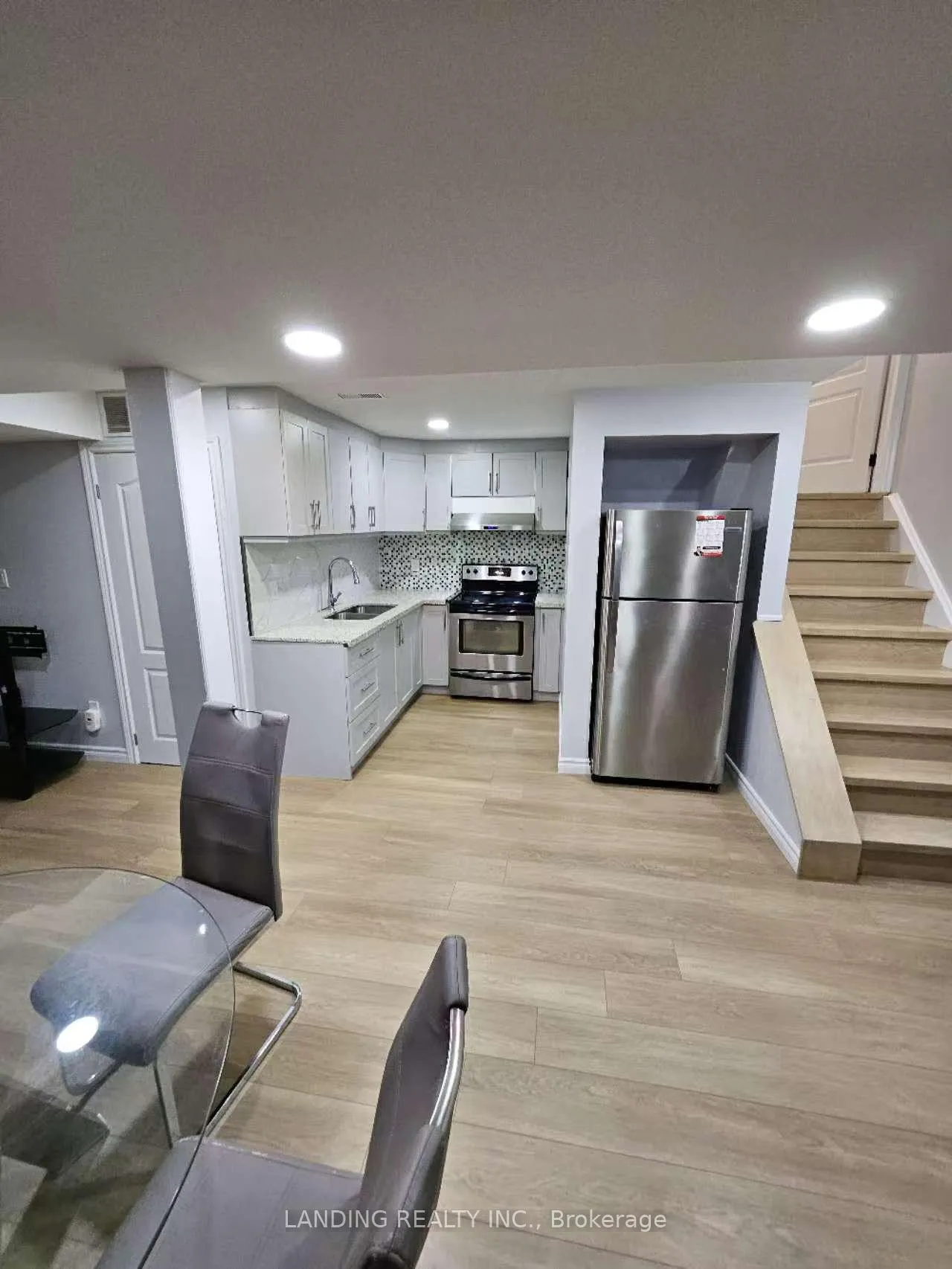 Photo 6 of 11 Quantum Street, Markham, Middlefield — HOMEH