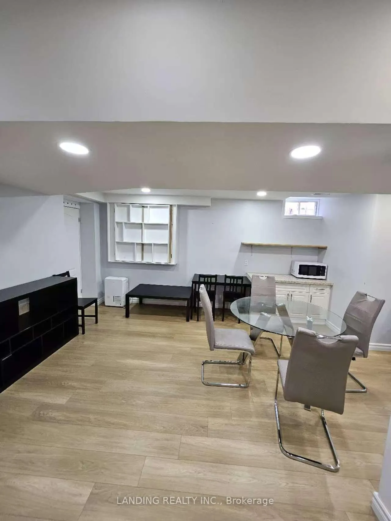 Photo 8 of 11 Quantum Street, Markham, Middlefield — HOMEH