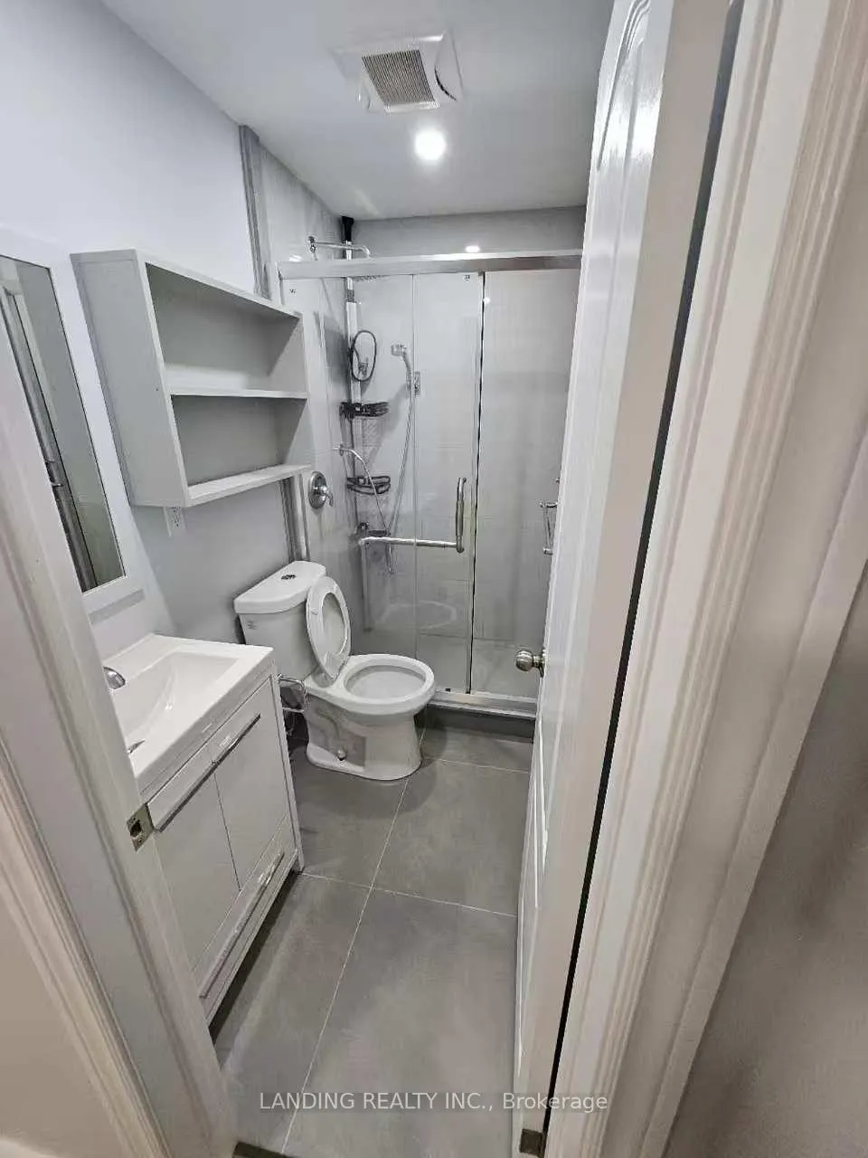 Photo 10 of 11 Quantum Street, Markham, Middlefield — HOMEH