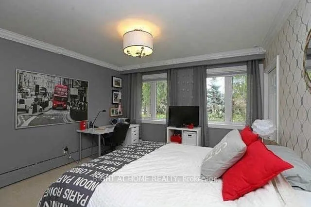 Photo 11 of 26 Sherwood Road E, Ajax, Central West — HOMEH