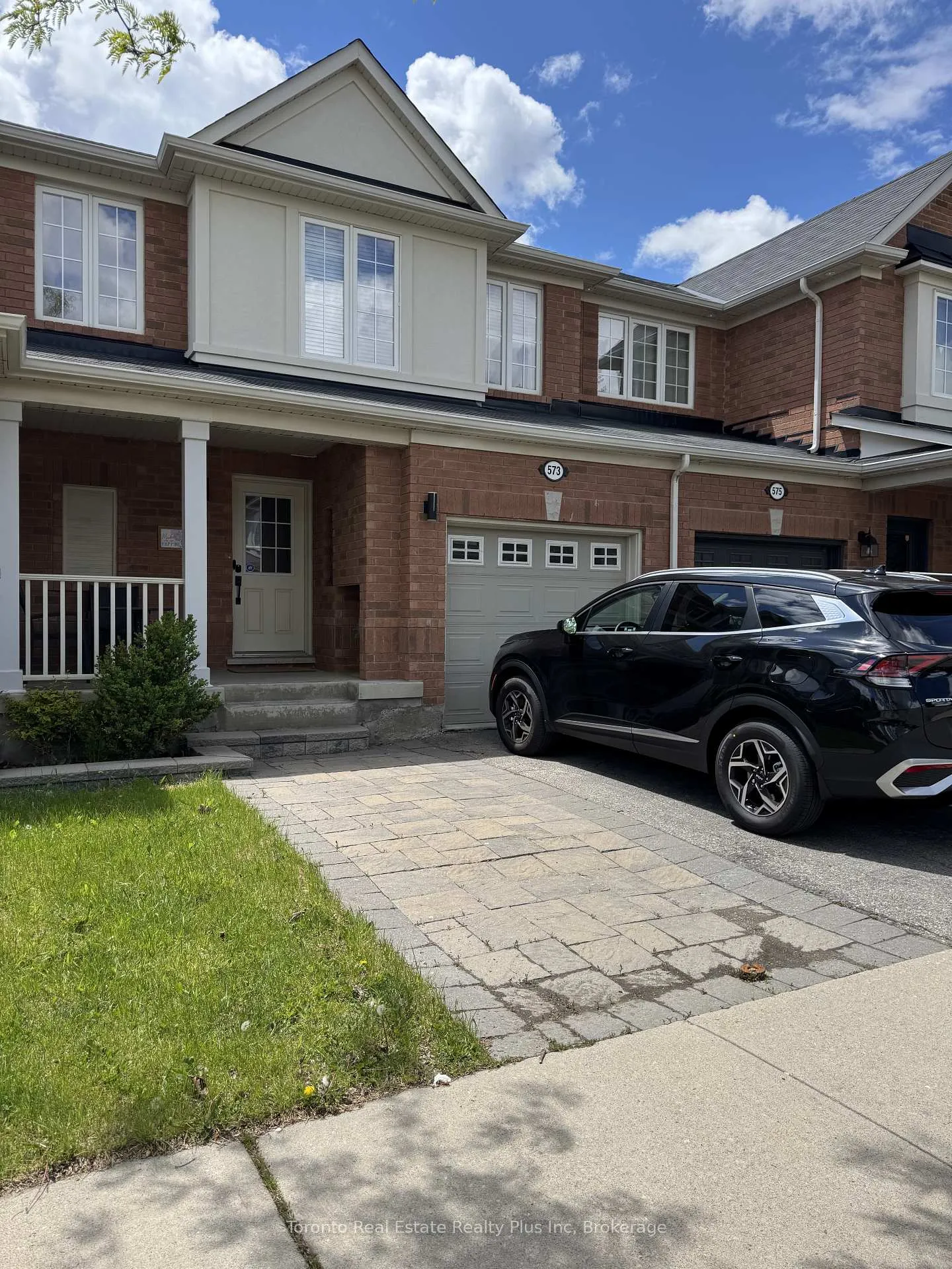 Front of 573 Cargill Path