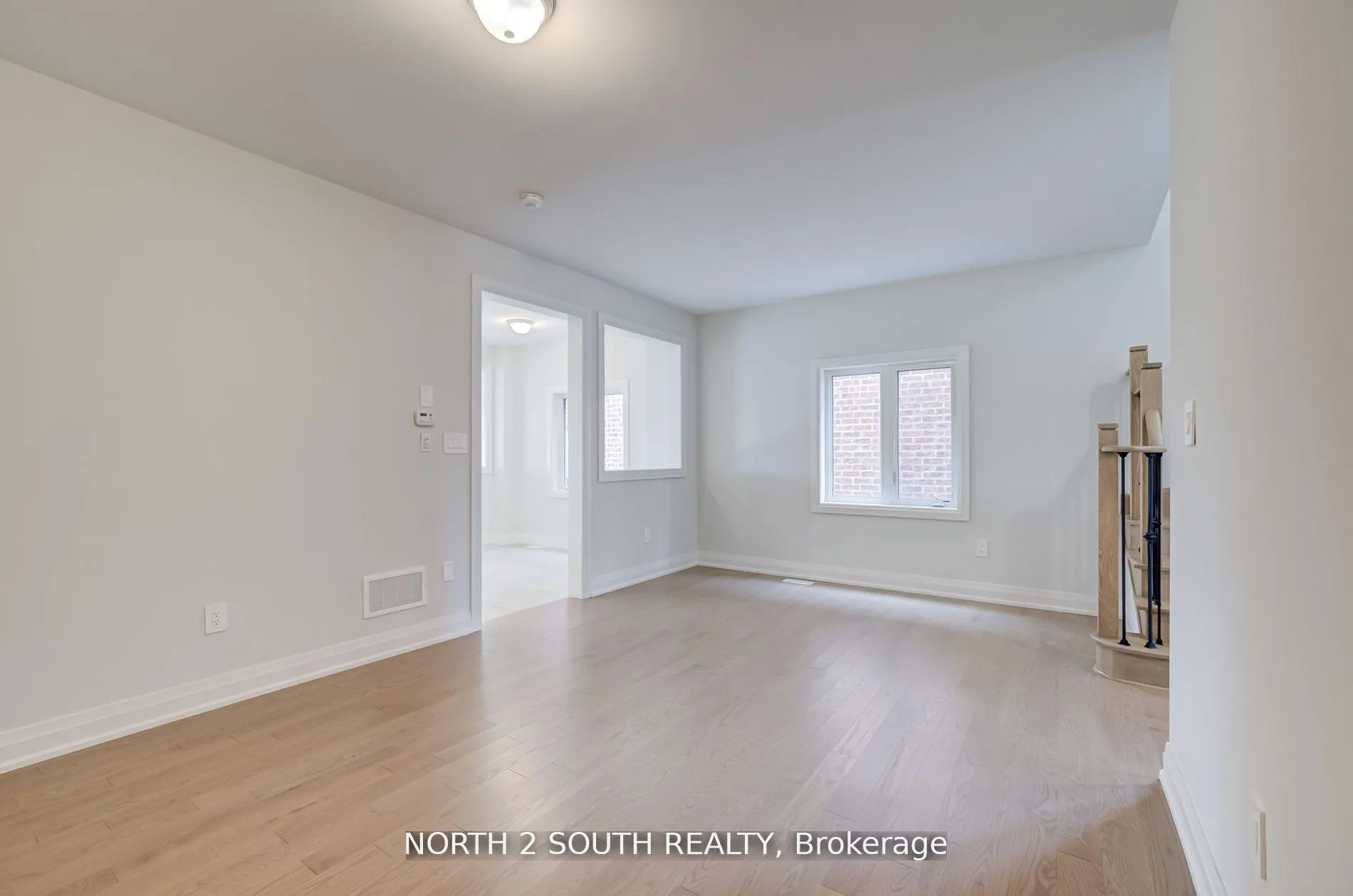 Photo 9 of 43 Virro Court, Vaughan, West Woodbridge — HOMEH