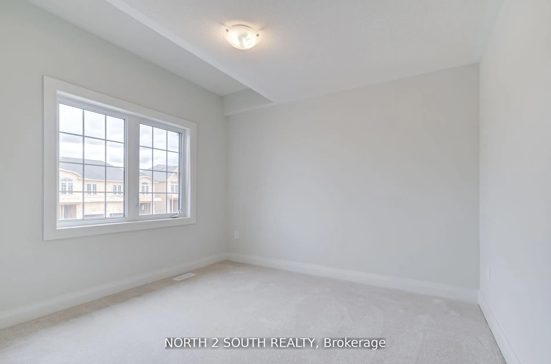 Photo 21 of 43 Virro Court, Vaughan, West Woodbridge — HOMEH