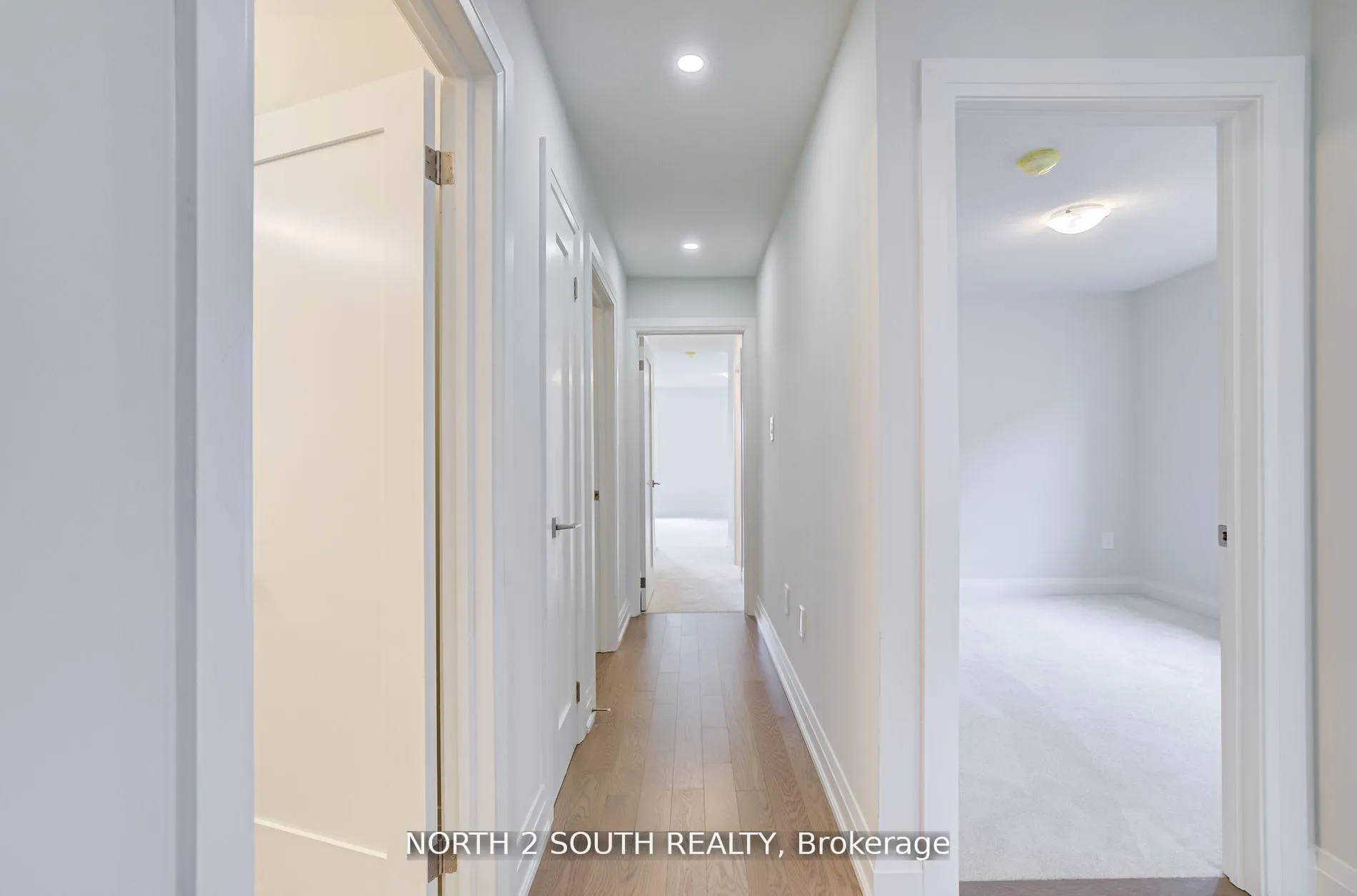 Photo 25 of 43 Virro Court, Vaughan, West Woodbridge — HOMEH
