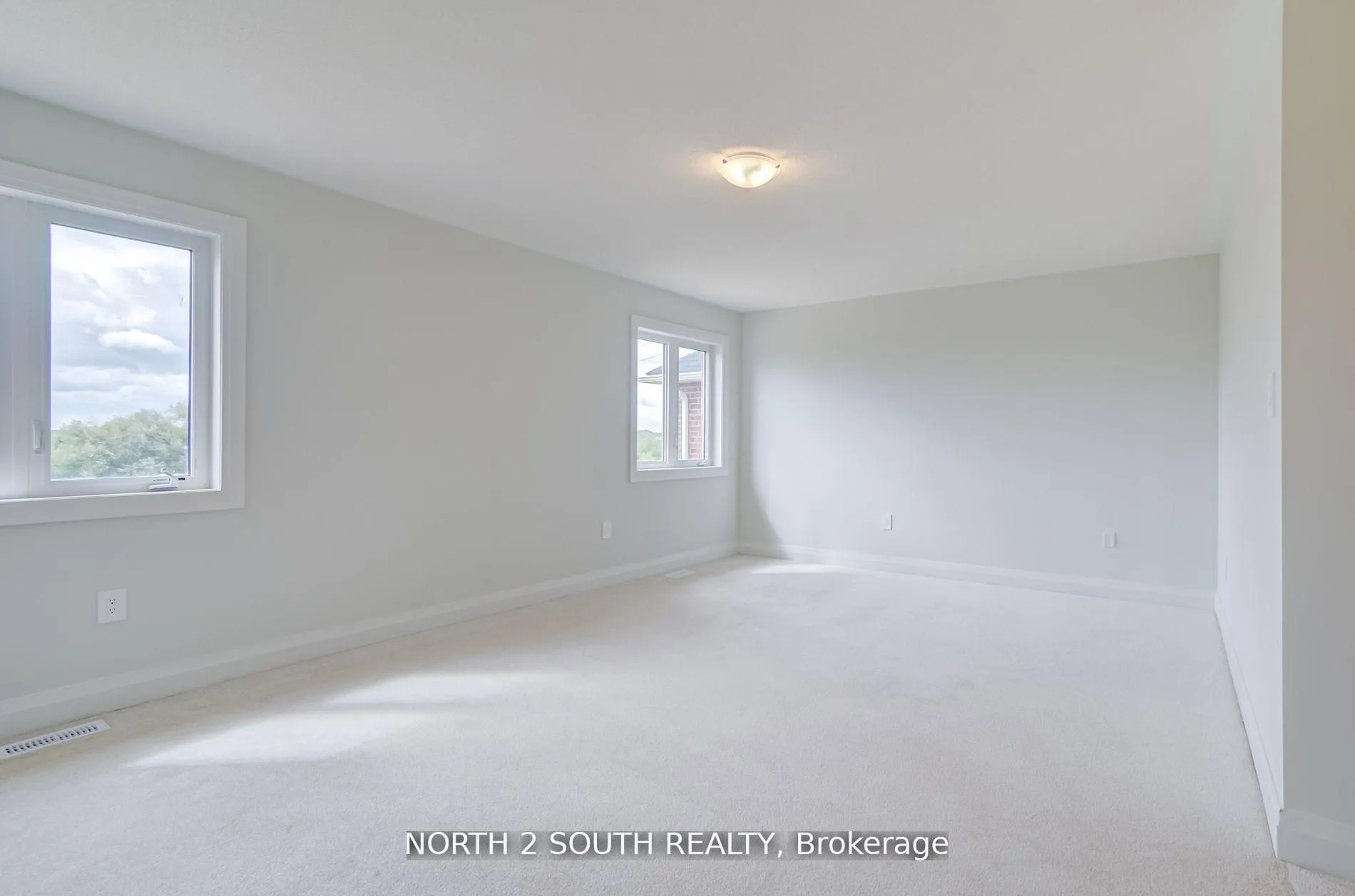 Photo 26 of 43 Virro Court, Vaughan, West Woodbridge — HOMEH
