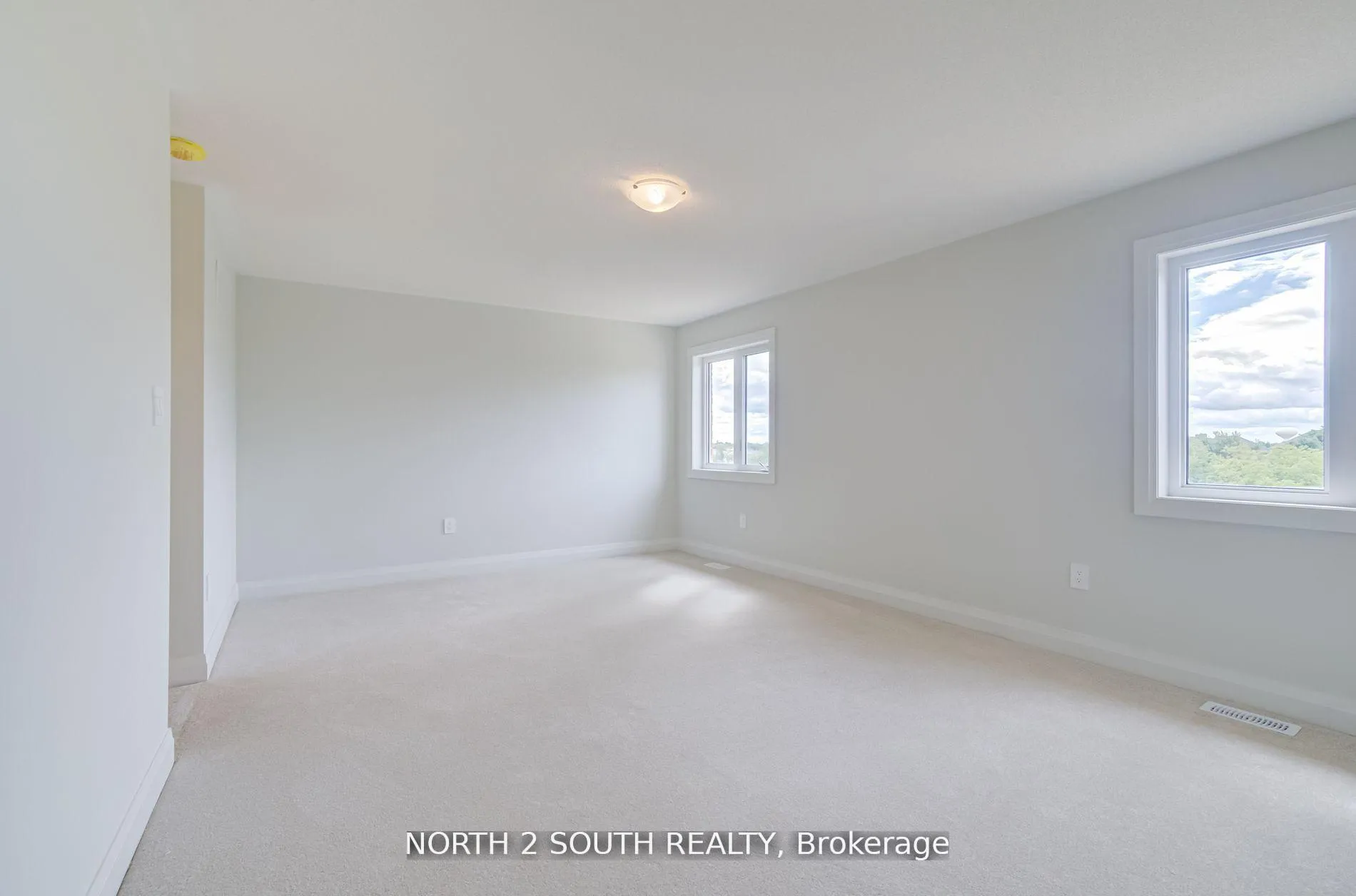 Photo 29 of 43 Virro Court, Vaughan, West Woodbridge — HOMEH