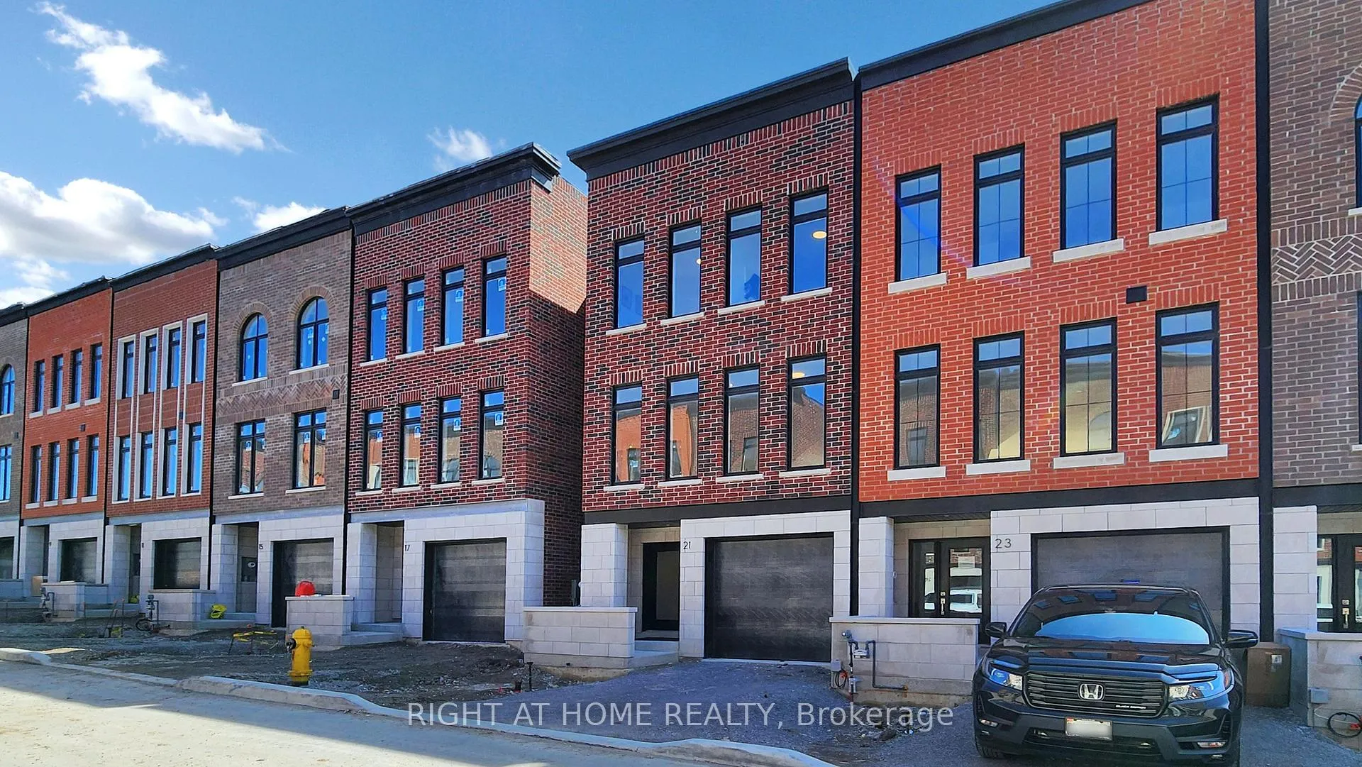 Front of 21 Chestnut Court