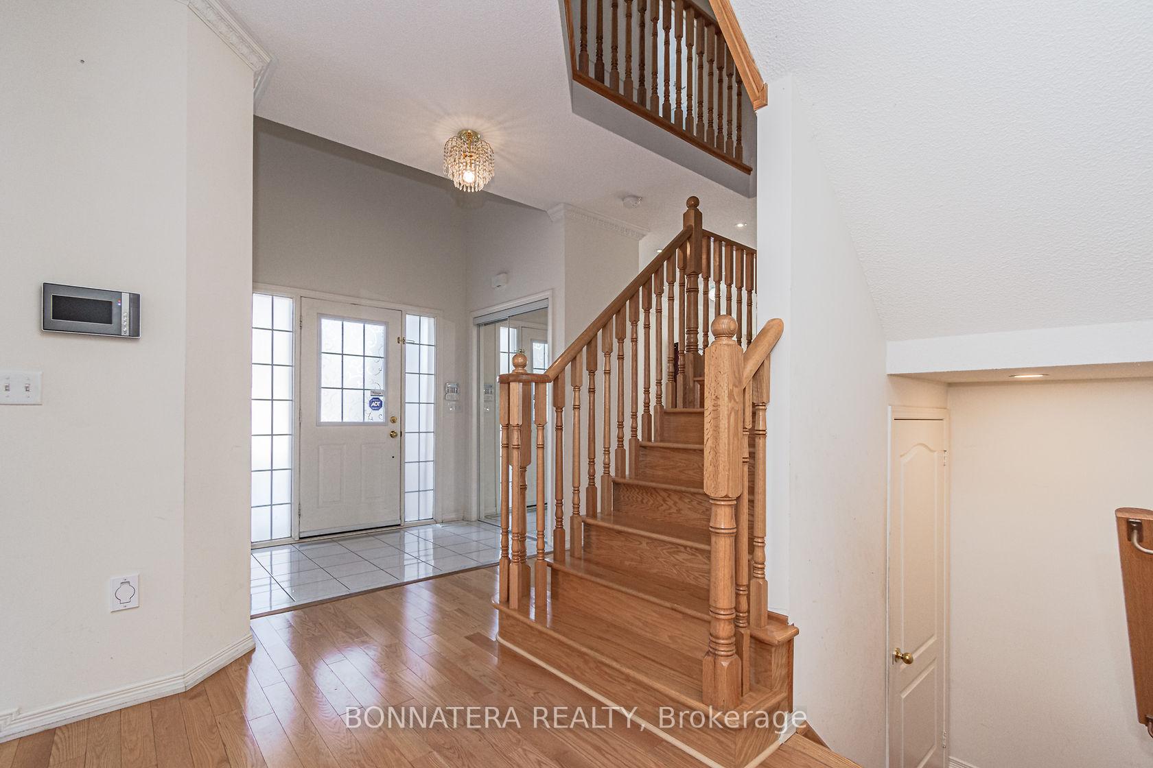 Photo 6 of 4235 Fuller Crescent, Burlington, Alton — HOMEH