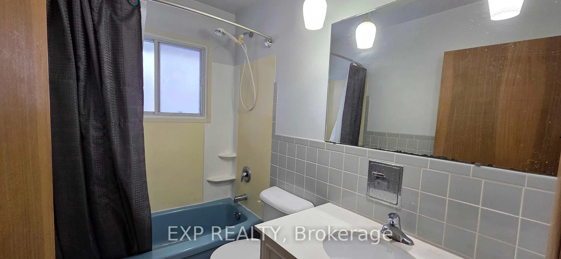 Photo 11 of Unit A, 46 Munroe Street, Kitchener — HOMEH