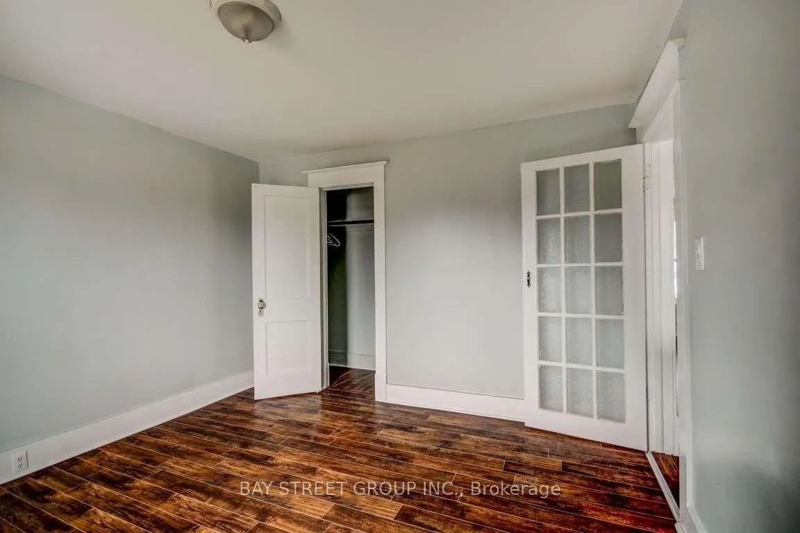 Photo 6 of Unit upper, 125 Agnes Street, Oshawa, O'Neill — HOMEH