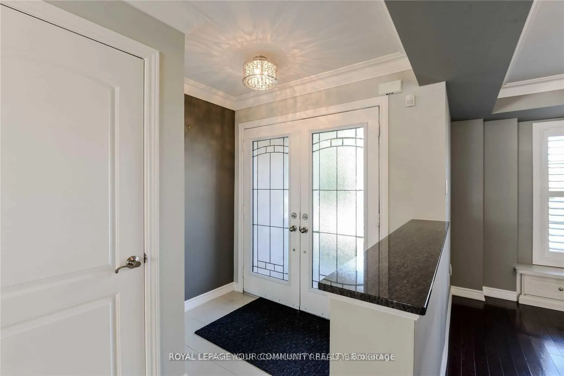 Photo 3 of 21 Elderbrook Crescent, Vaughan, Patterson — HOMEH