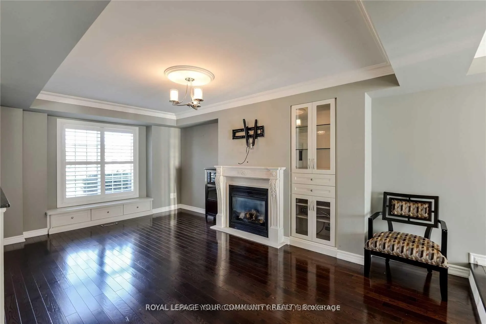 Photo 7 of 21 Elderbrook Crescent, Vaughan, Patterson — HOMEH