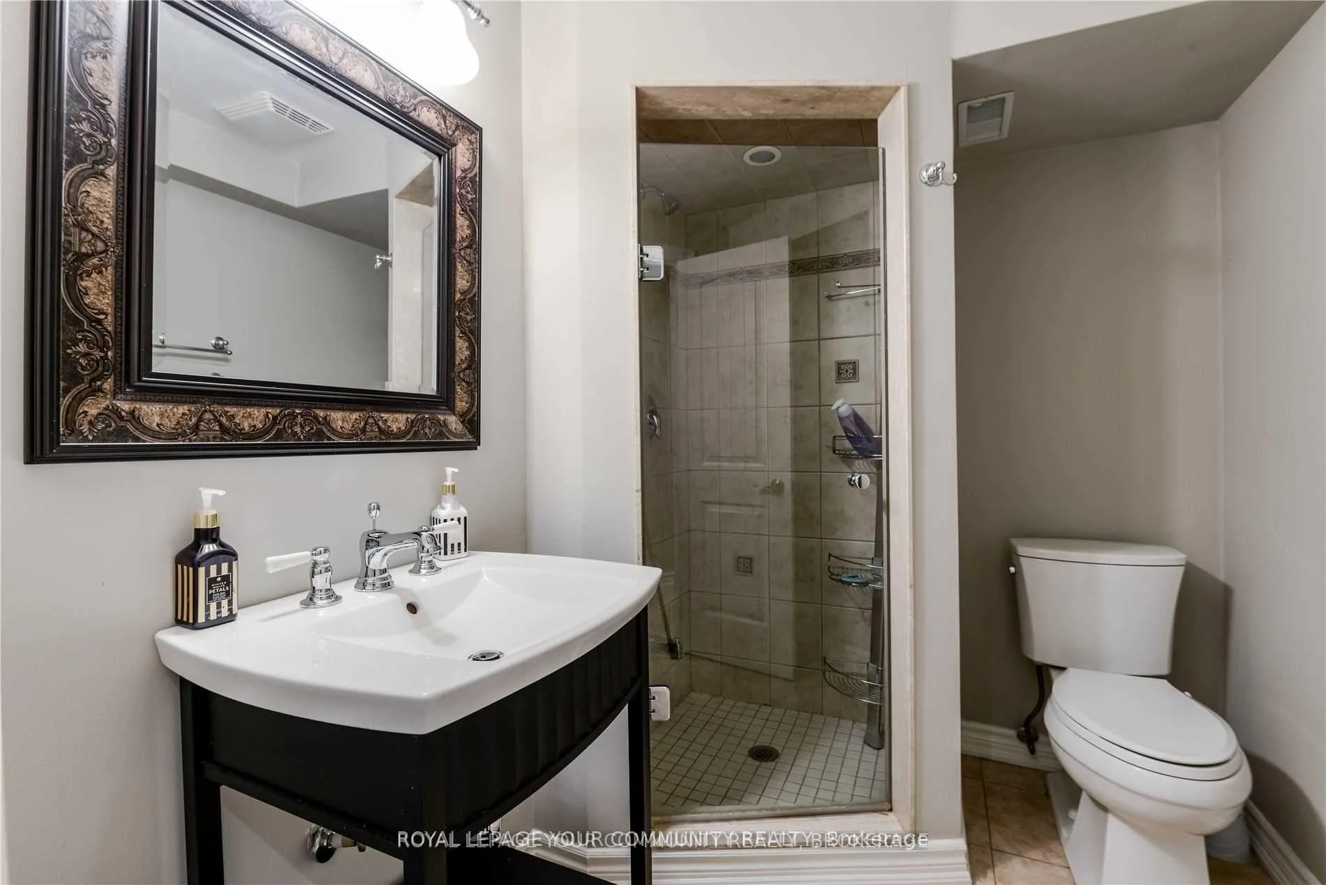 Photo 21 of 21 Elderbrook Crescent, Vaughan, Patterson — HOMEH