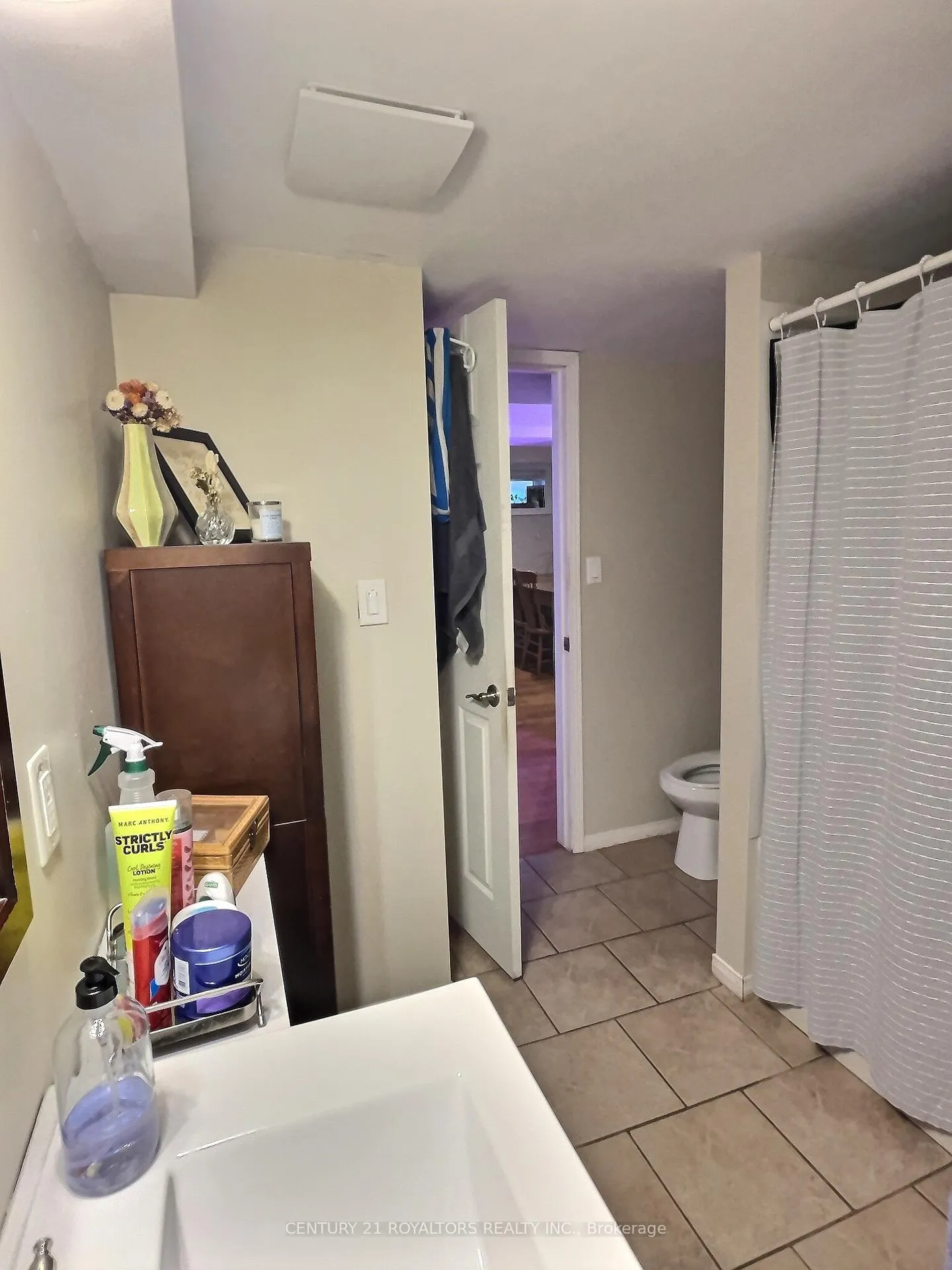 Photo 13 of Unit Bsmt, 125 Woodhaven Road, Kitchener — HOMEH