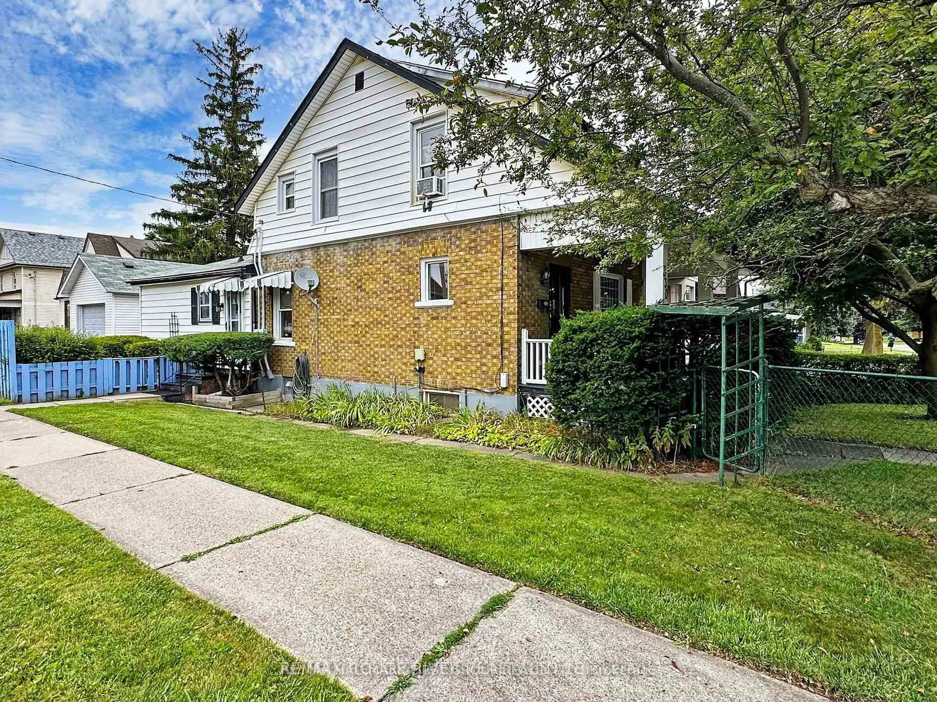 Photo 1 of 330 Adelaide Avenue E, Oshawa, O'Neill — HOMEH