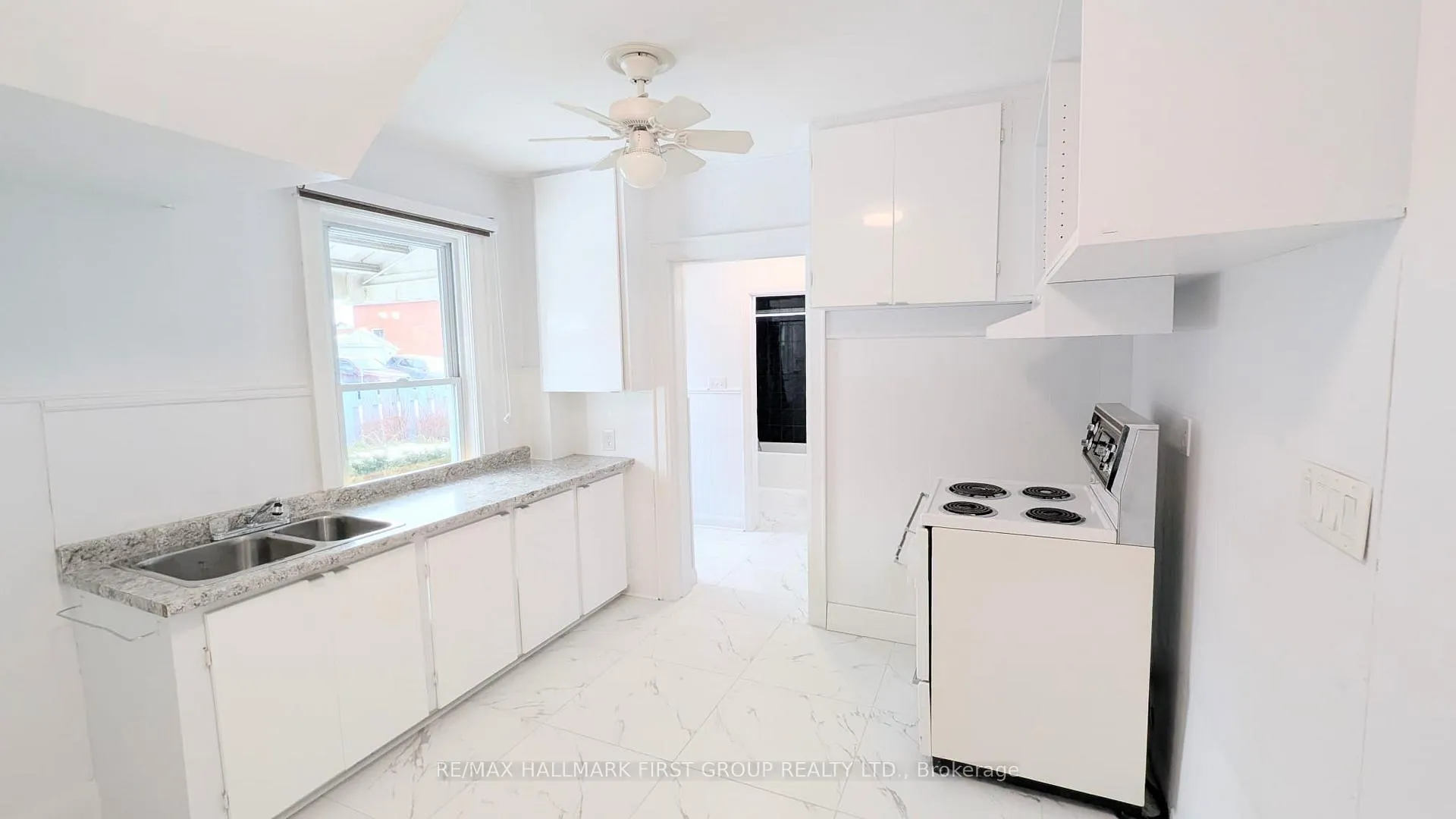 Photo 9 of 330 Adelaide Avenue E, Oshawa, O'Neill — HOMEH