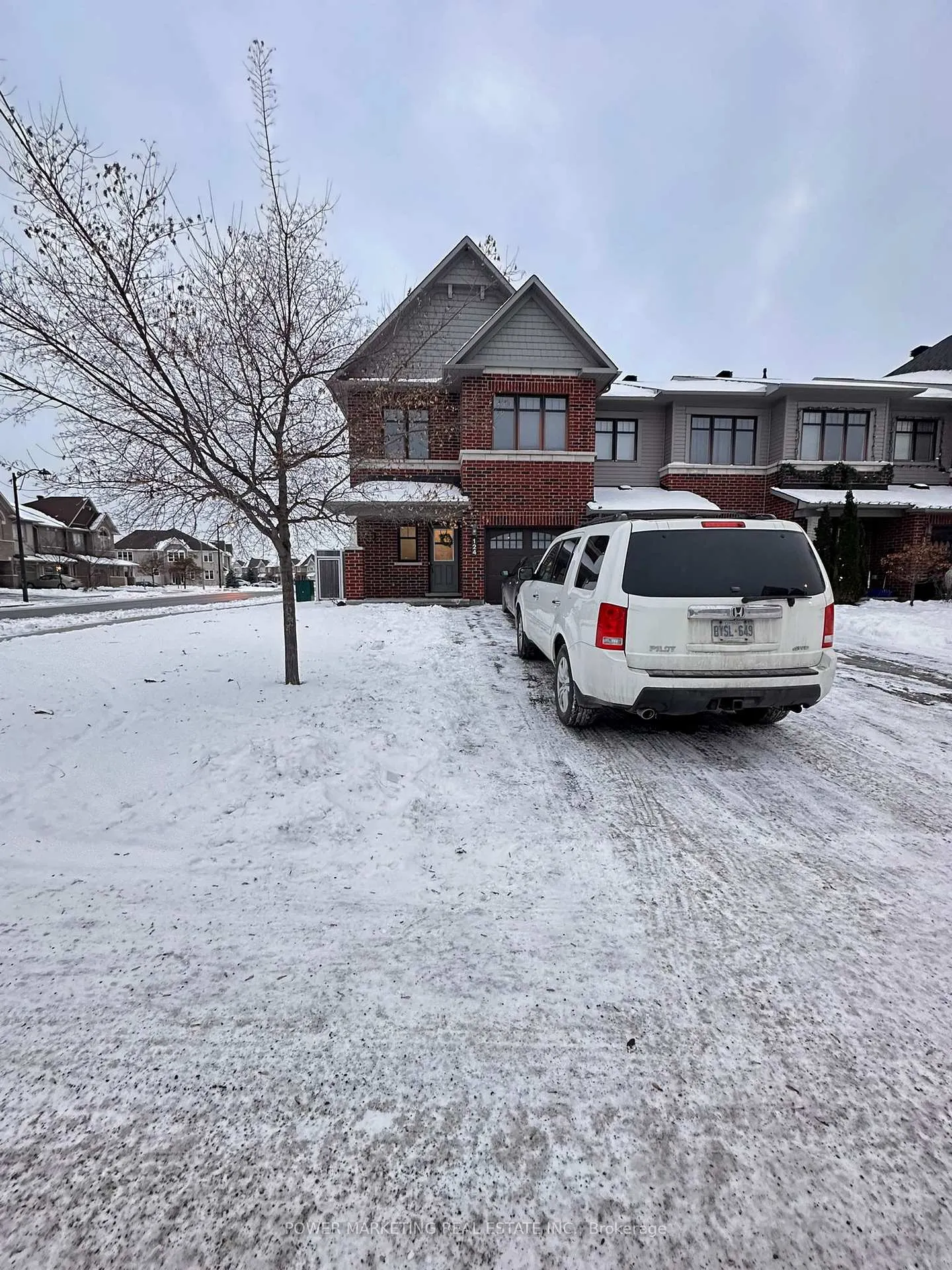 Photo 2 of 124 Nacarat Street, Ottawa, Avalon West — HOMEH