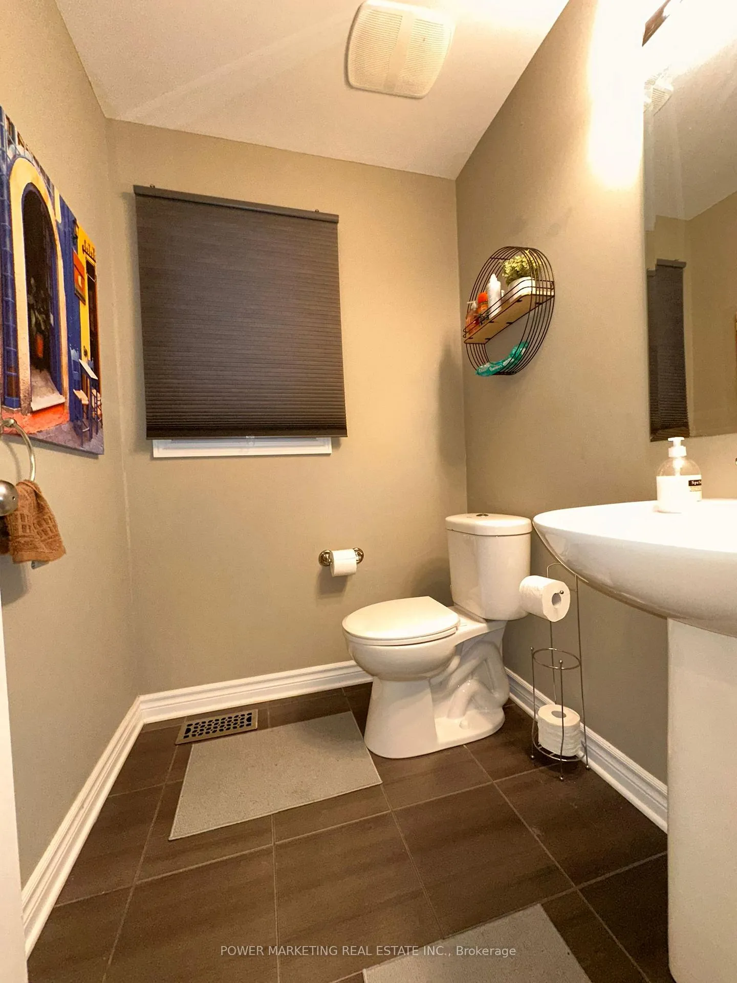 Photo 8 of 124 Nacarat Street, Ottawa, Avalon West — HOMEH