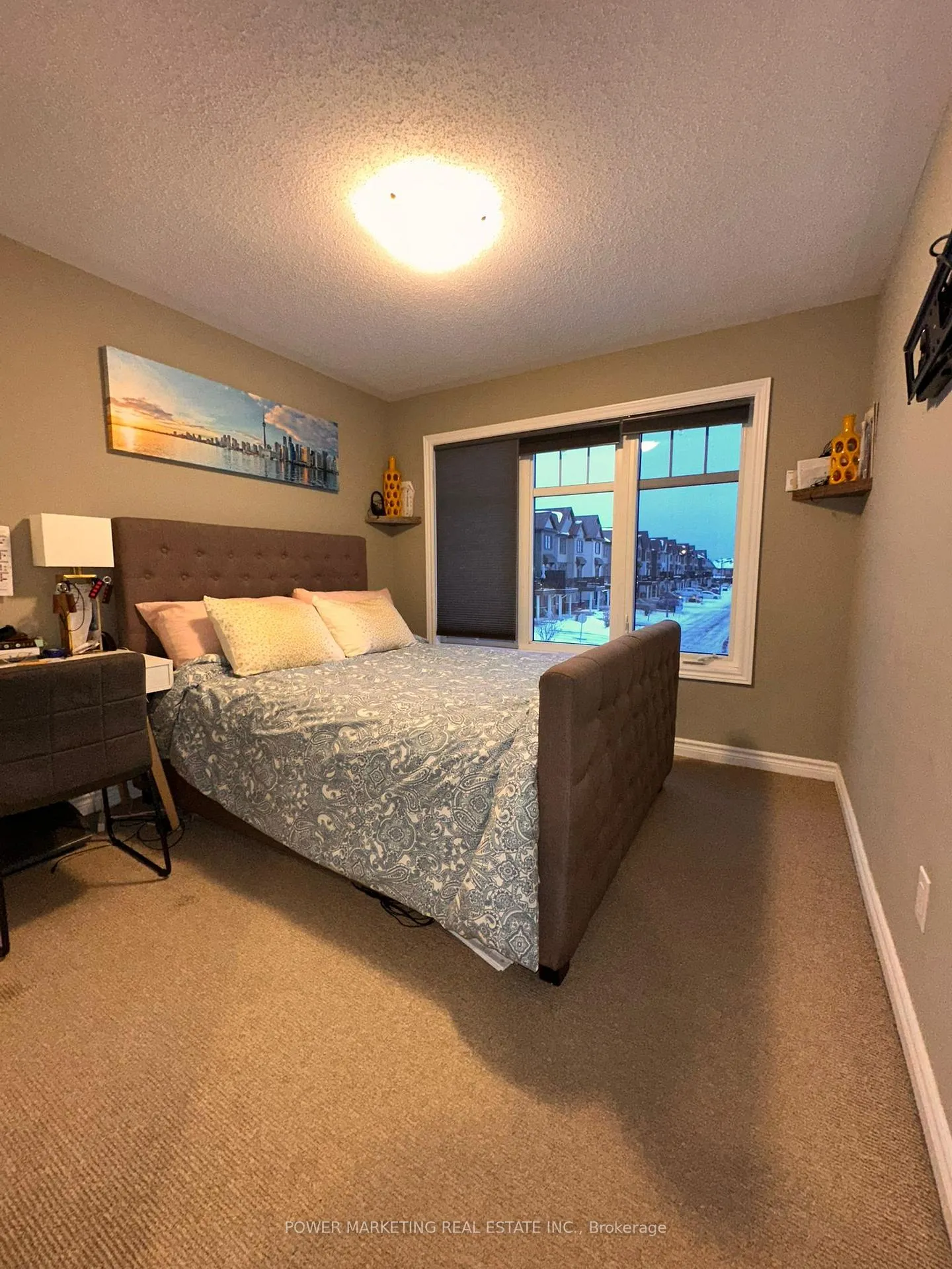 Photo 10 of 124 Nacarat Street, Ottawa, Avalon West — HOMEH