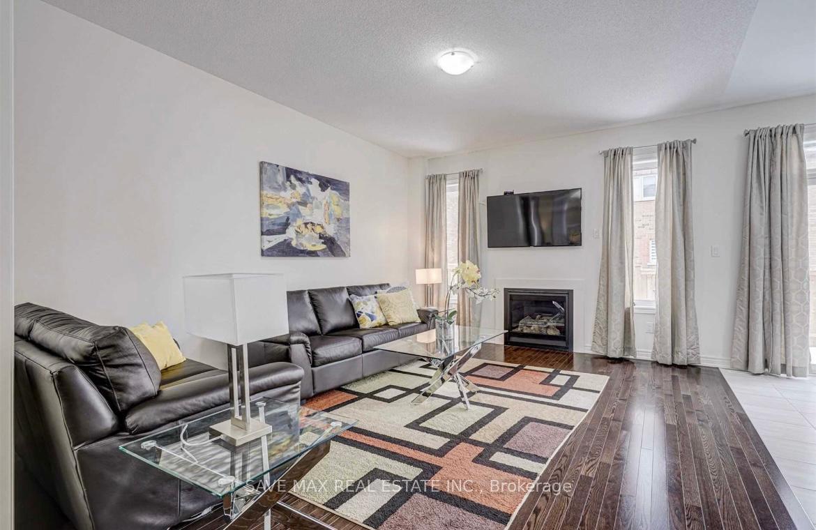 Photo 5 of 27 Haverstock Crescent, Brampton, Northwest Brampton — HOMEH
