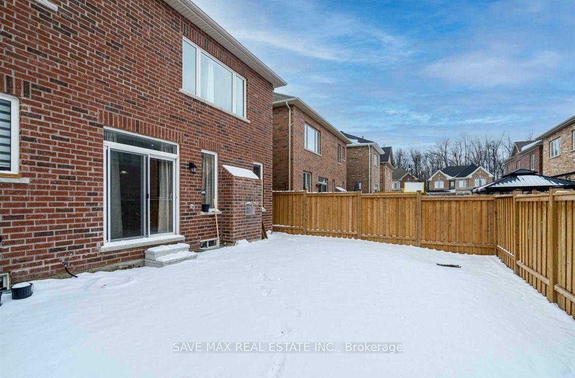 Photo 29 of 27 Haverstock Crescent, Brampton, Northwest Brampton — HOMEH