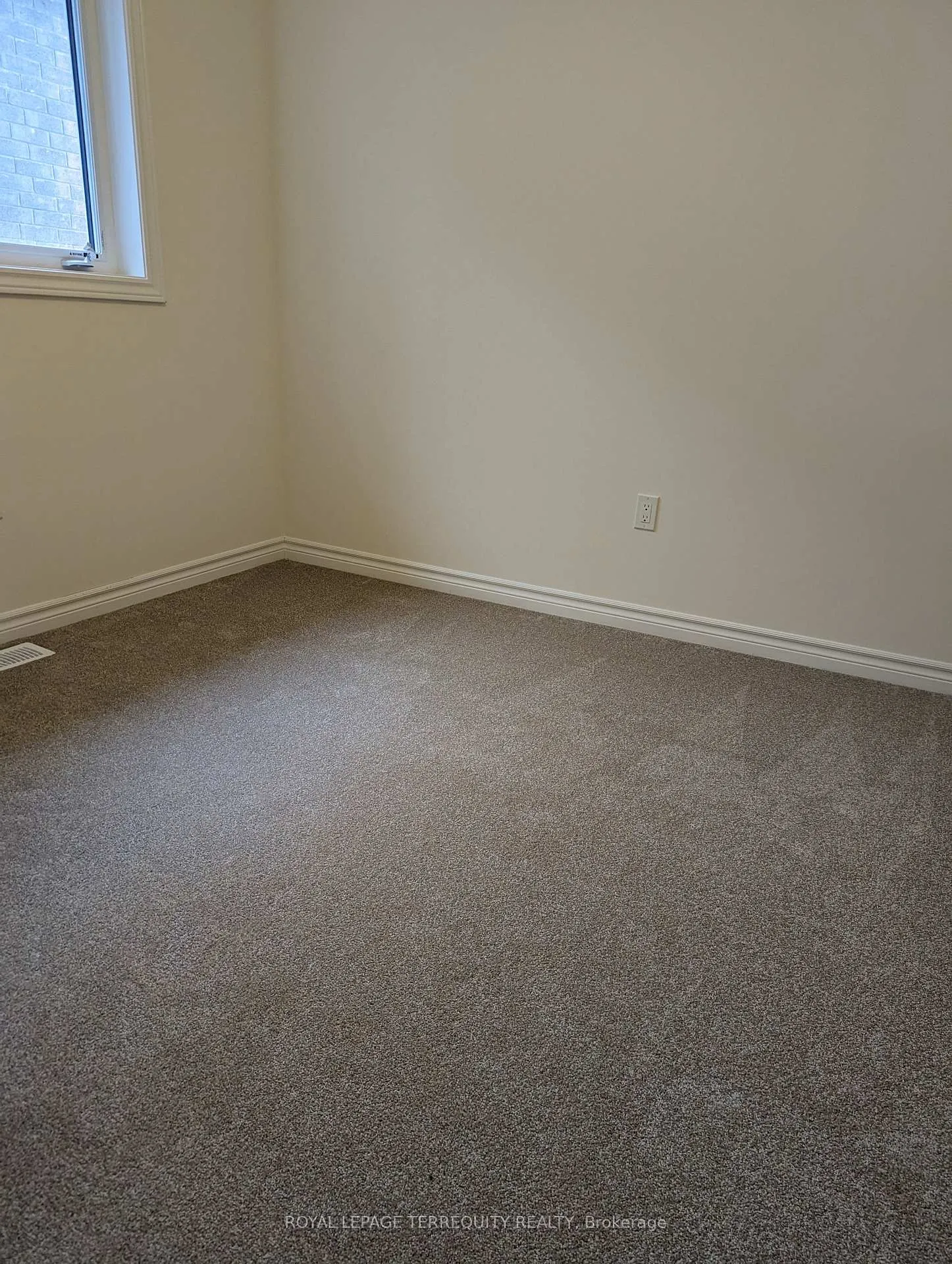 Photo 10 of 2523 Athena Path, Pickering, Rural Pickering — HOMEH
