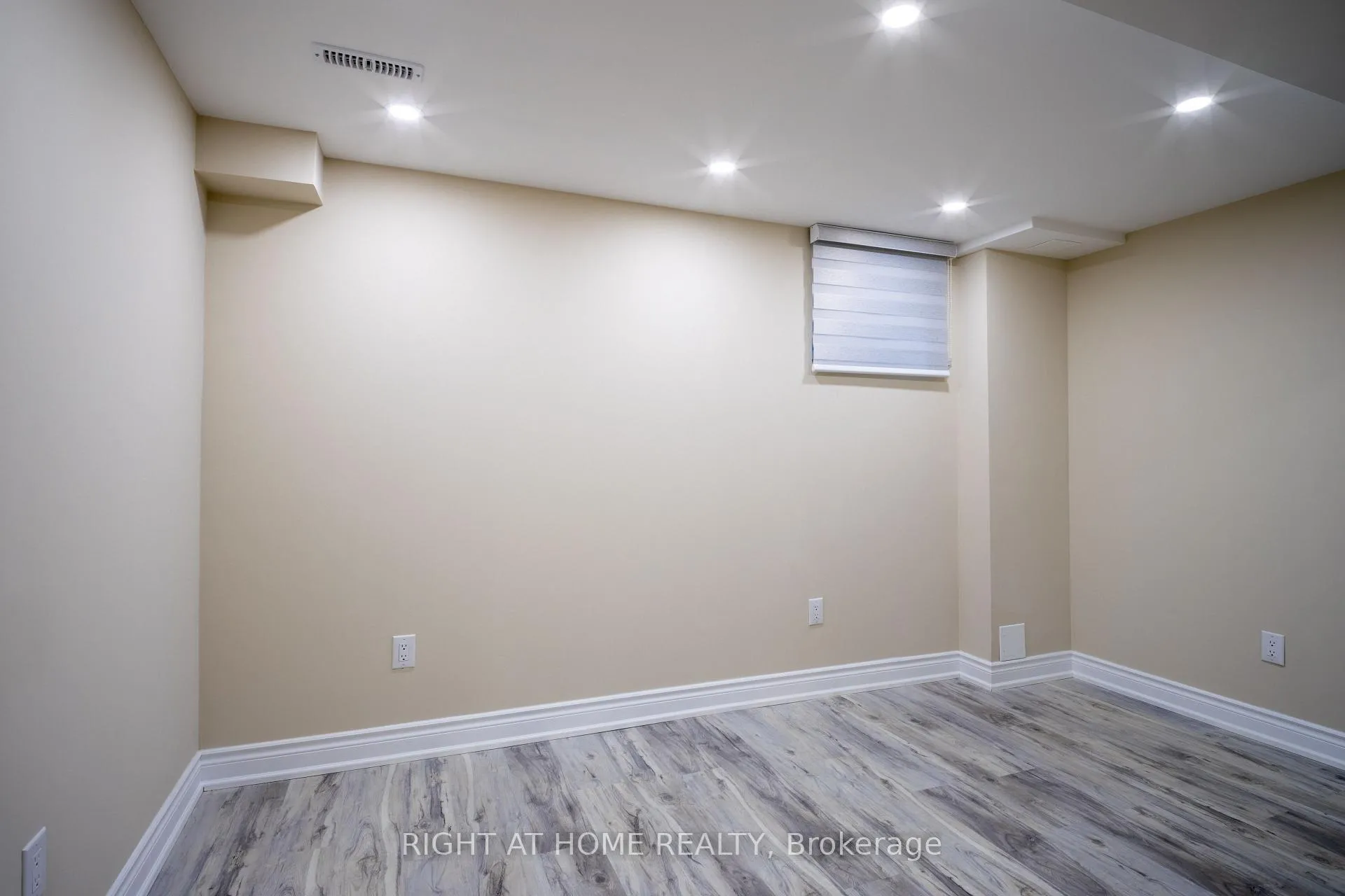 Photo 6 of 4 Searell Avenue, Ajax, Northwest Ajax — HOMEH