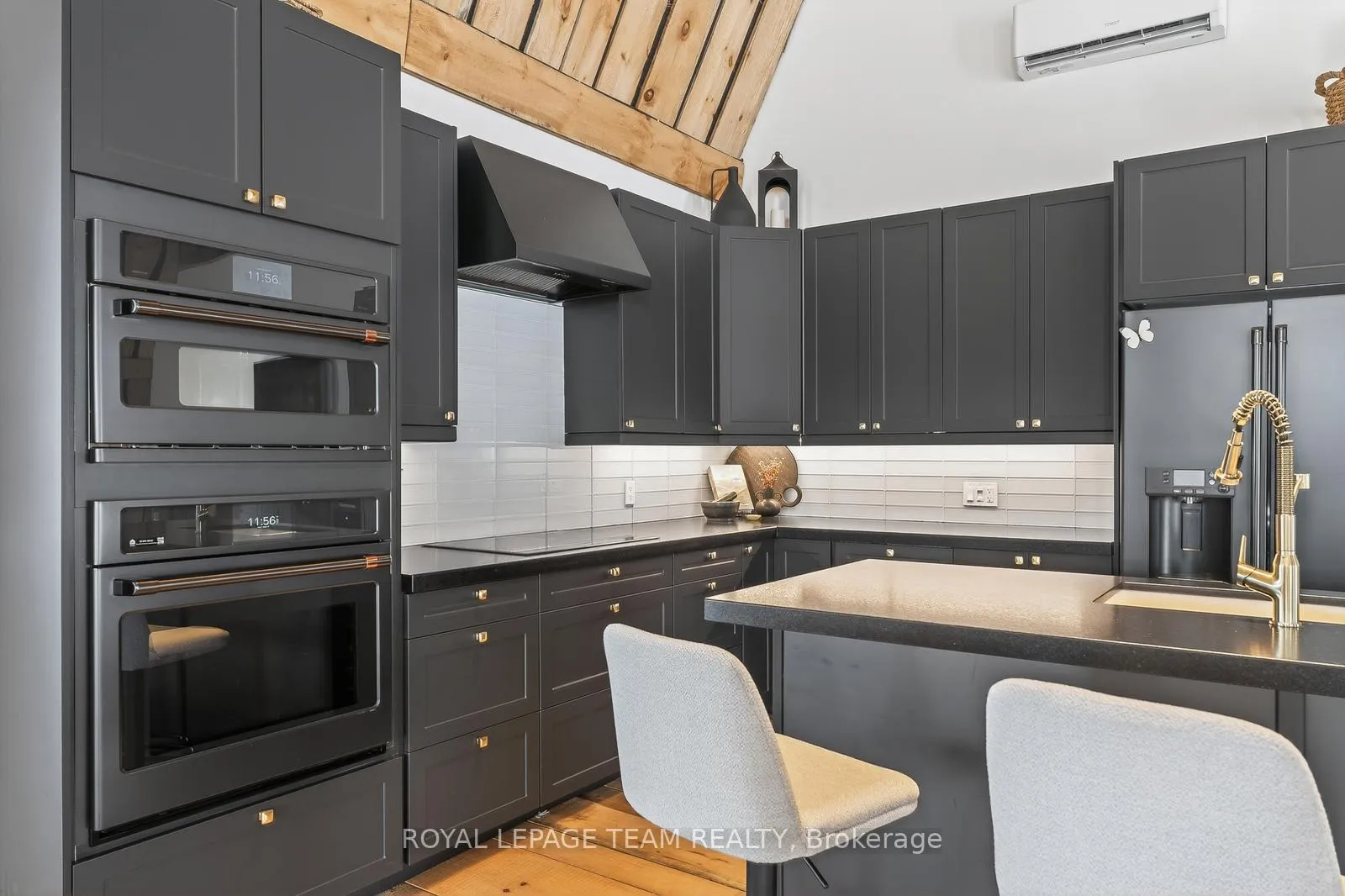 Photo 9 of 877 Huntmar Drive, Ottawa, Kanata - Kanata Lakes/Heritage Hills — HOMEH