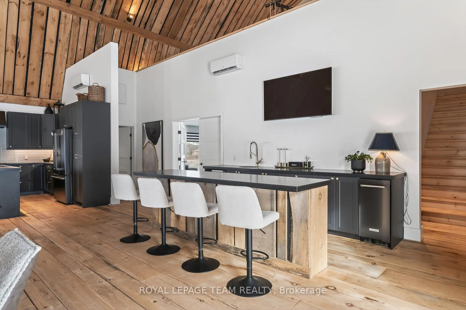 Photo 28 of 877 Huntmar Drive, Ottawa, Kanata - Kanata Lakes/Heritage Hills — HOMEH