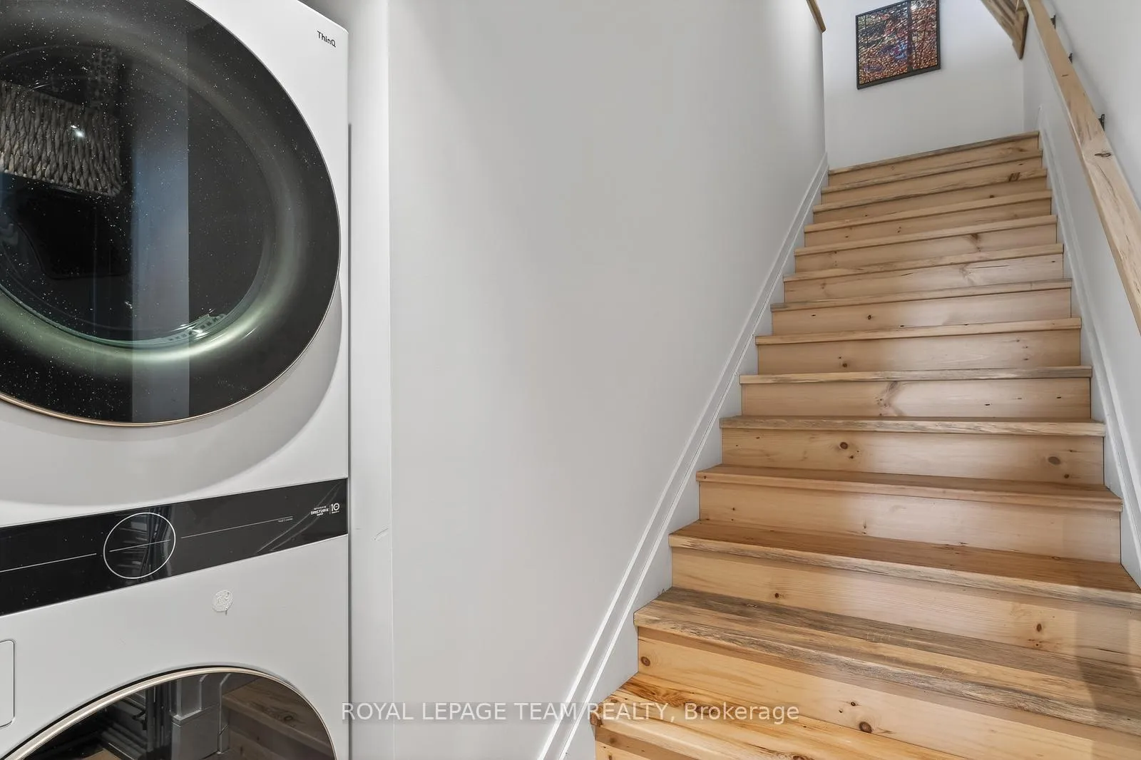 Photo 29 of 877 Huntmar Drive, Ottawa, Kanata - Kanata Lakes/Heritage Hills — HOMEH