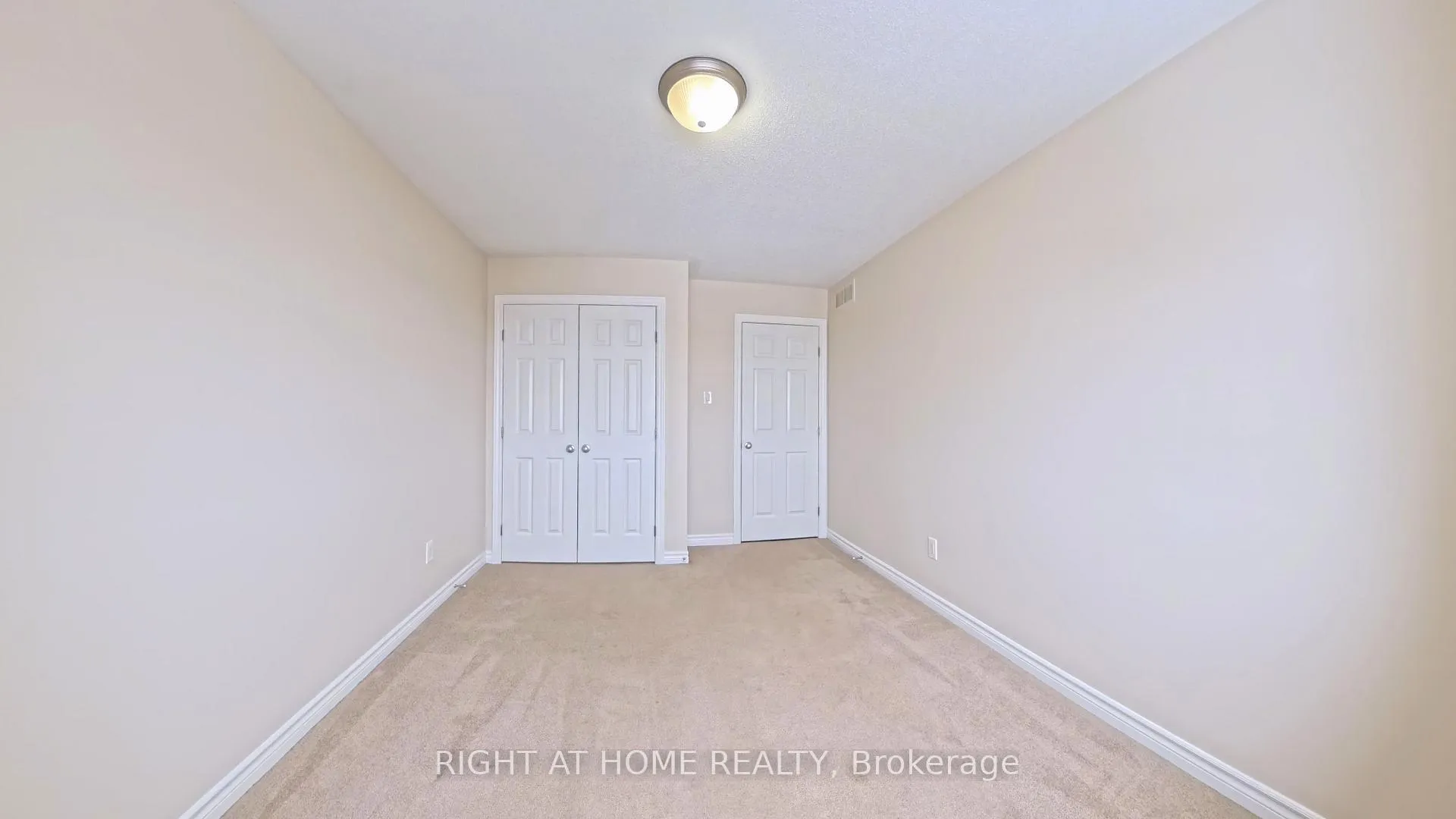 Photo 15 of 126 Flat Sedge Crescent E, Ottawa, Blossom Park/Kemp Park/Findlay Creek — HOMEH
